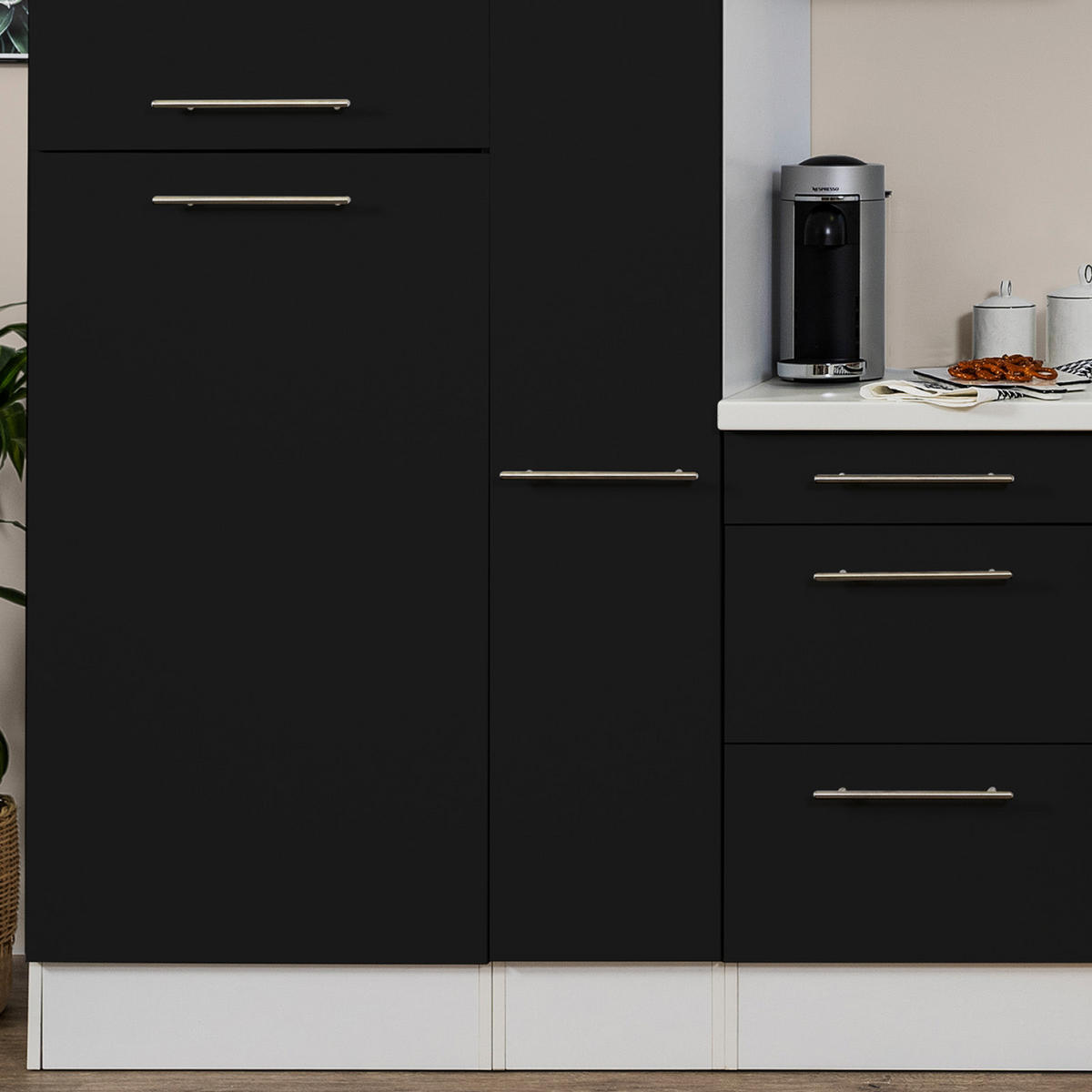 KÜCHENBLOCK 300 cm   in Schwarz, Weiss  - Weiss/Edelstahlfarben, Konventionell, Holzwerkstoff/Metall (300cm) - Respekta