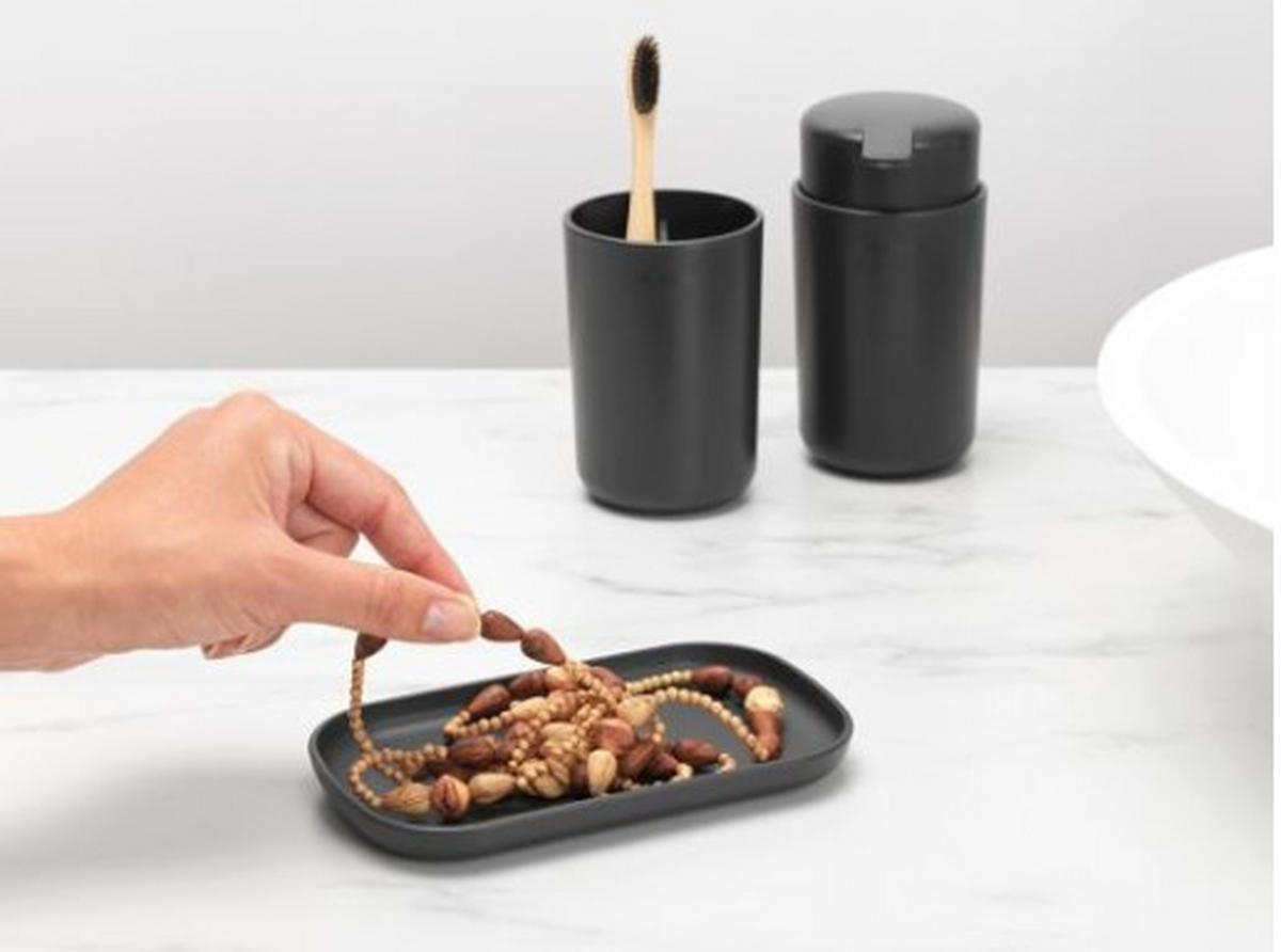 BADRUMSSET plast  - mörkgrå, Basics, plast (16,8/14,9/9,7cm) - Brabantia