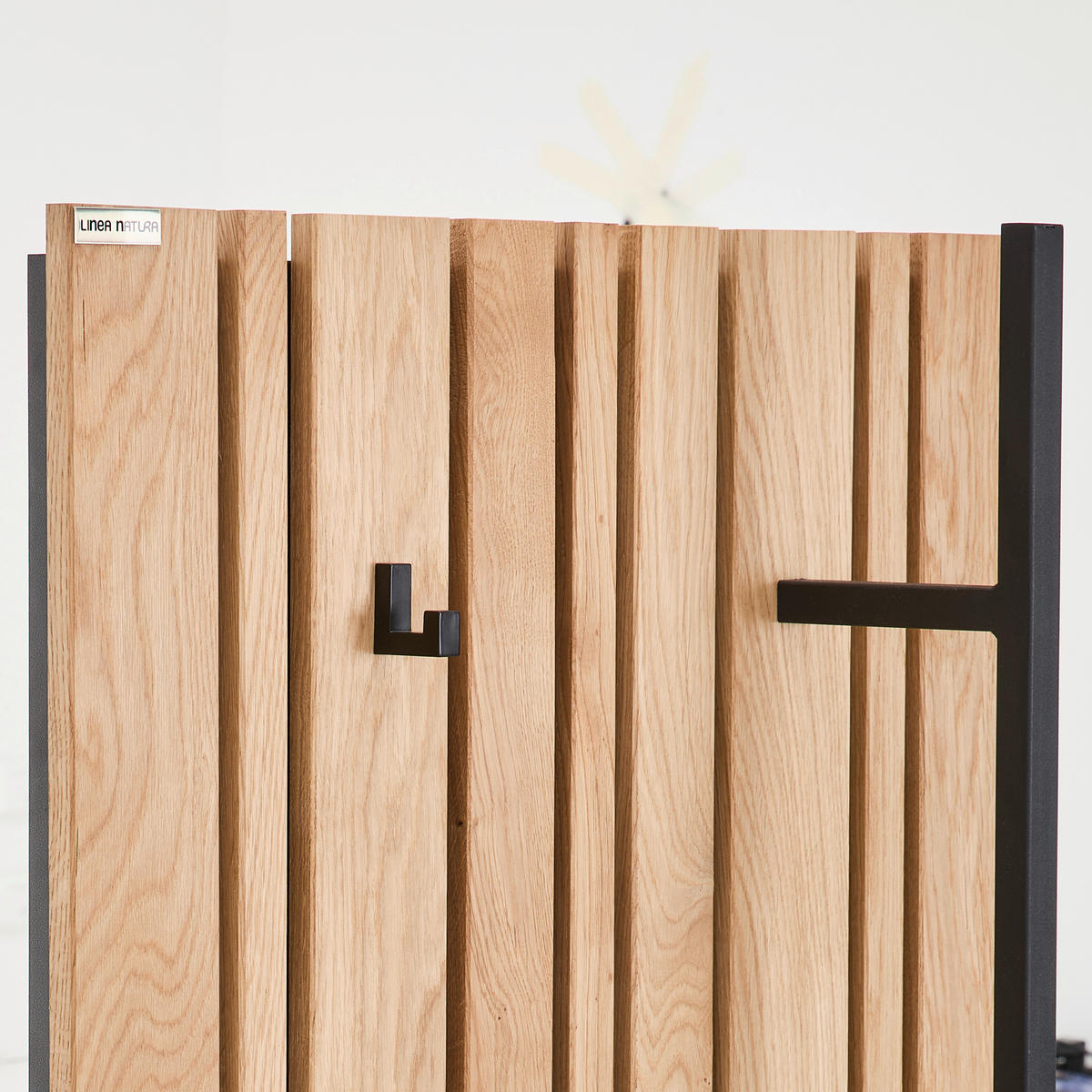 PANOU CUIER 56,2/168,5/18,4 cm  - culoare lemn stejar/negru, Design, lemn/metal (56,2/168,5/18,4cm) - Linea Natura