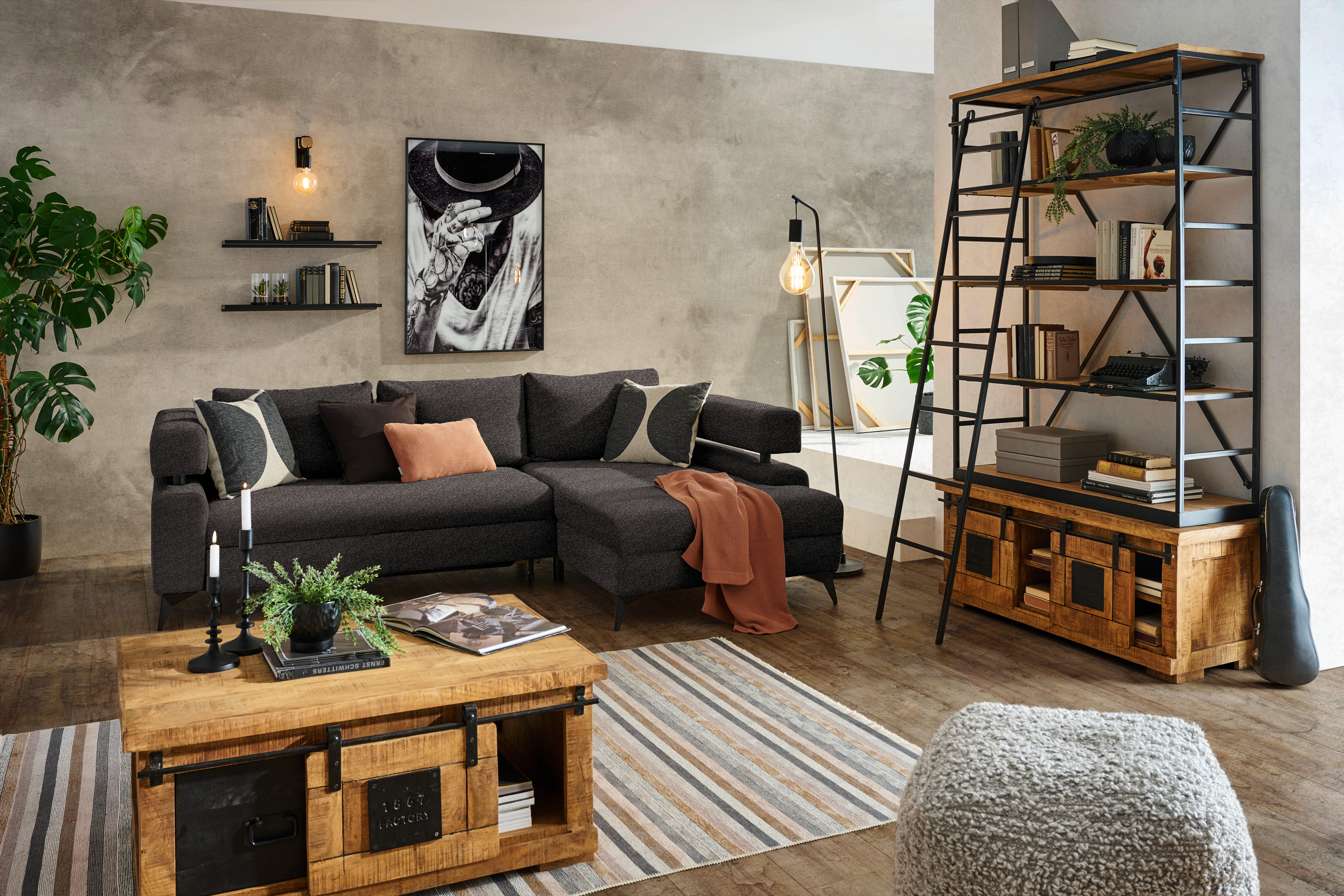 ECKSOFA in Chenille Dunkelbraun  - Dunkelbraun/Schwarz, Konventionell, Textil/Metall (265/184cm) - Hom`in