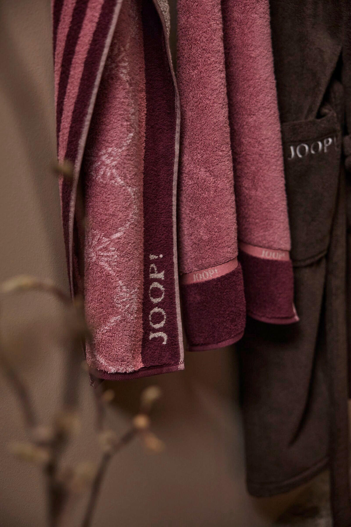 HANDTUCH 50/100 cm LINES LOGOGRAM Rot  - Rot, Basics, Textil (50/100cm) - Joop!