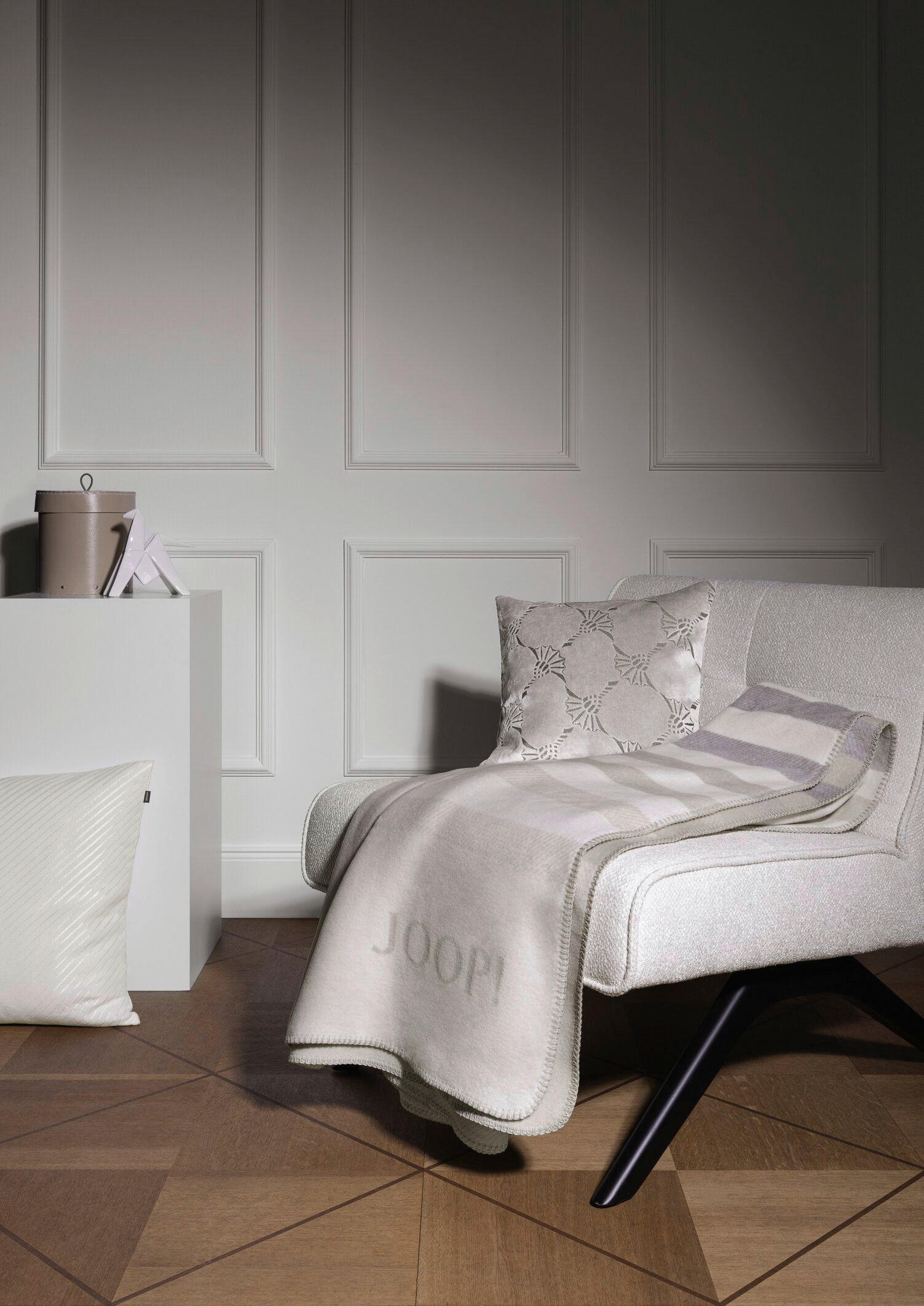 POTAH NA POLŠTÁŘ  40/40 cm - krémová, Design, textil (40/40cm) - Joop!