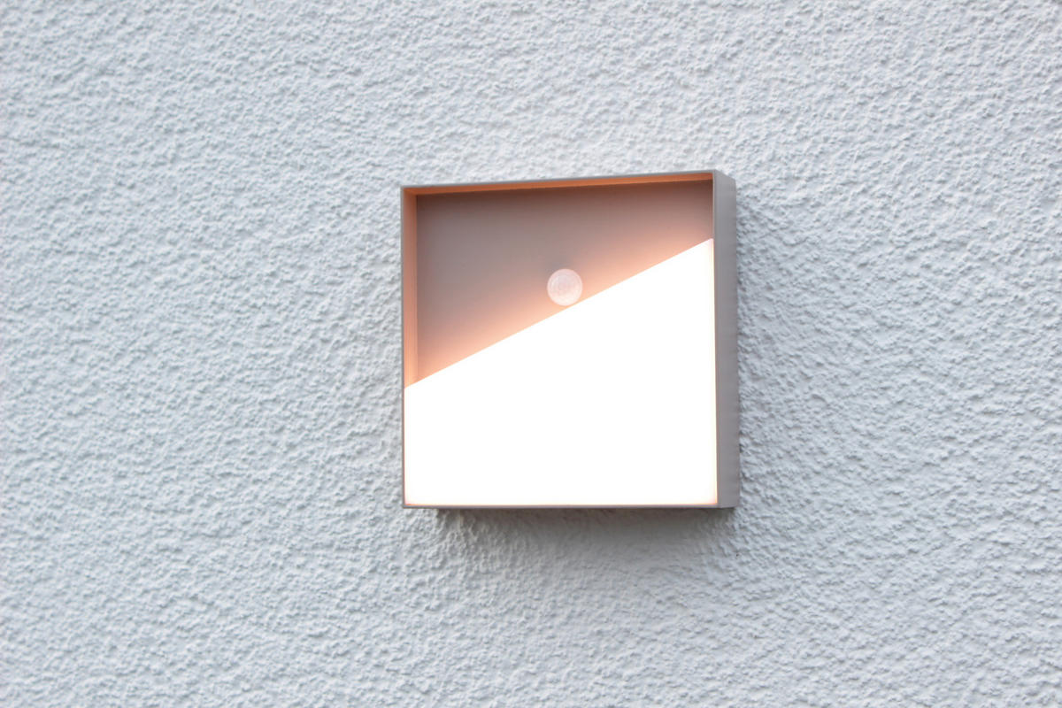 AKKU-WANDLEUCHTE - Sandfarben, Design, Metall (15/15/4cm)