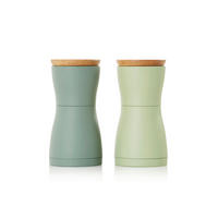 SALZ- UND PFEFFERMÜHLE TWIN  - Dunkelgrün/Hellgrün, Design, Keramik/Kunststoff (6,2/13,3cm) - AdHoc