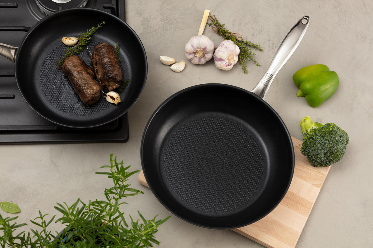 TIGAIE PENTRU PRĂJIT 28 cm  - argintiu/negru, Design, metal (28cm) - Chefkoch+Fackelmann