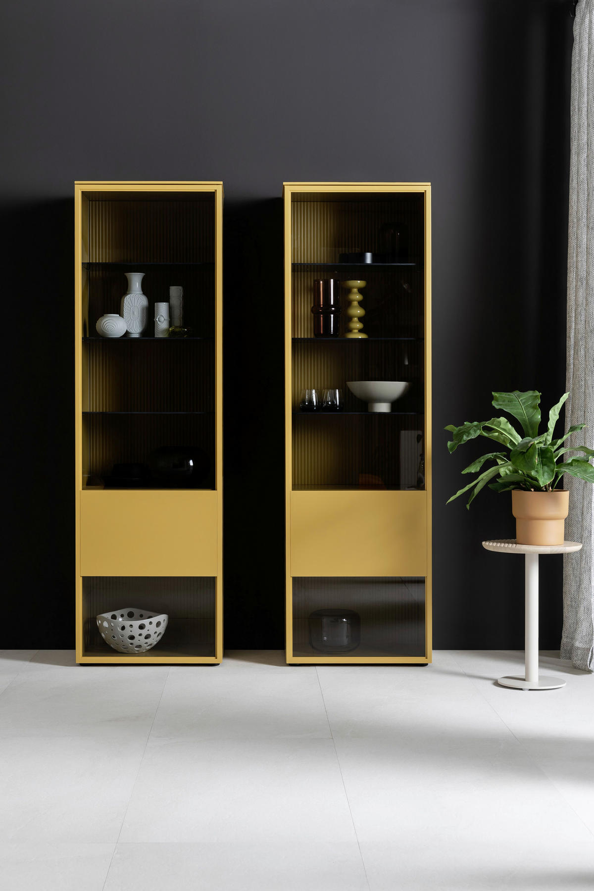 VITRINE in Currygelb  - Currygelb, Design, Glas/Holzwerkstoff (60/201/45cm) - Schöner Wohnen