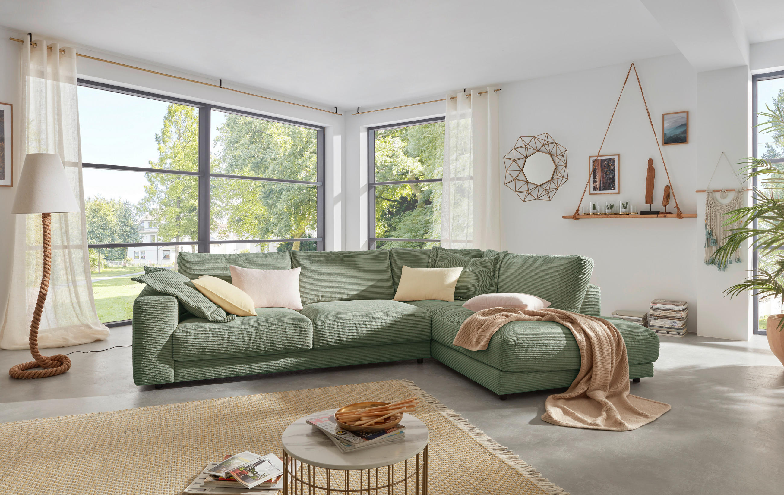 ECKSOFA in Cord Dunkelgrün  - Dunkelgrün/Schwarz, Design, Kunststoff/Textil (325/224cm) - Hom`in