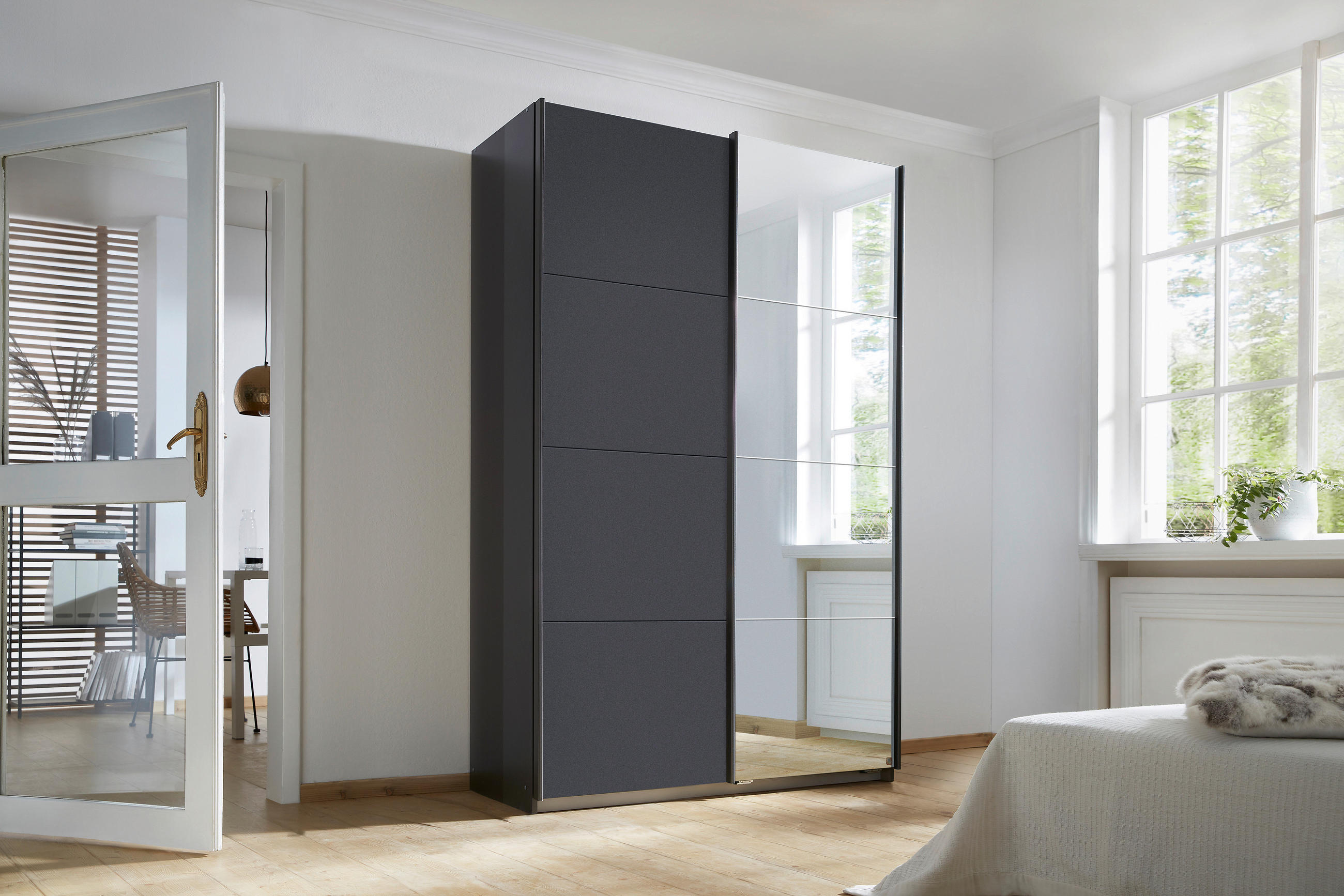SCHWEBETÜRENSCHRANK in Silberfarben, Graphitfarben - Silberfarben/Alufarben, Modern, Holzwerkstoff/Metall (136/197/61cm) - Rauch Möbel