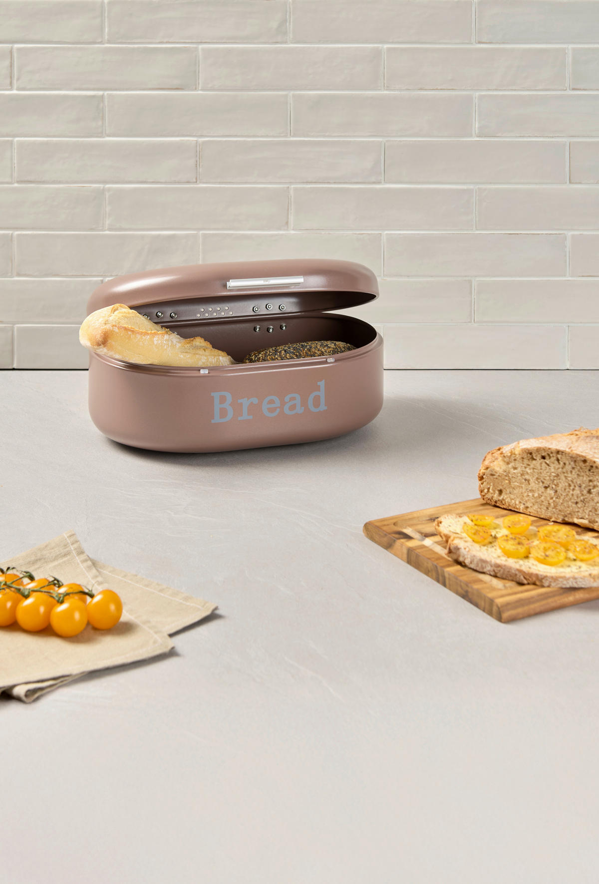 CHLEBNÍK - barvy stříbra/průhledné, Konvenční, kov/plast (33,5/23,5/14,5cm) - Homeware Profession.