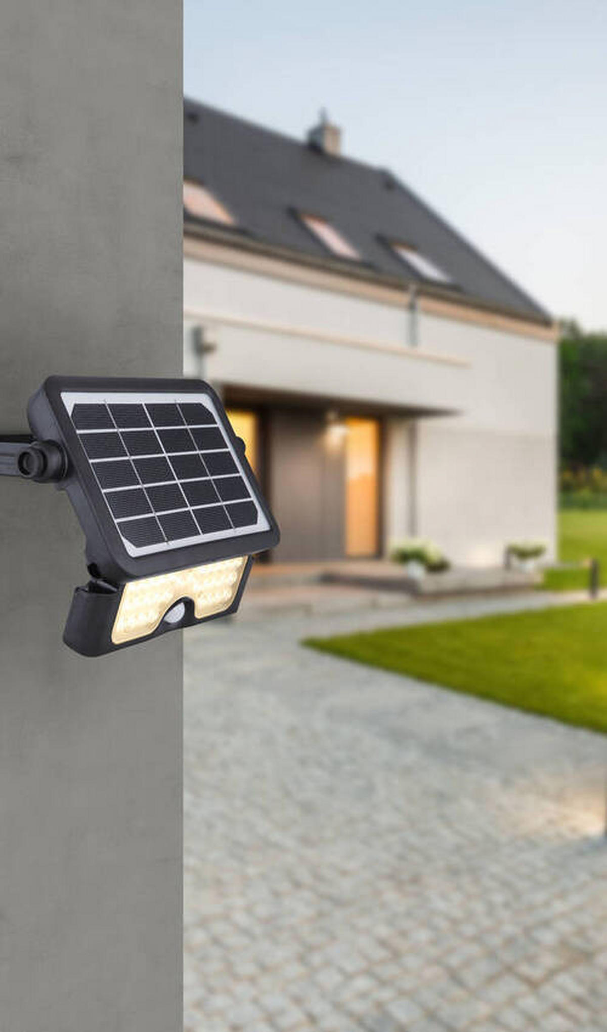 SOLARLEUCHTE 23,2/15/3,4 cm   - Schwarz, Basics, Kunststoff (23,2/15/3,4cm) - Globo