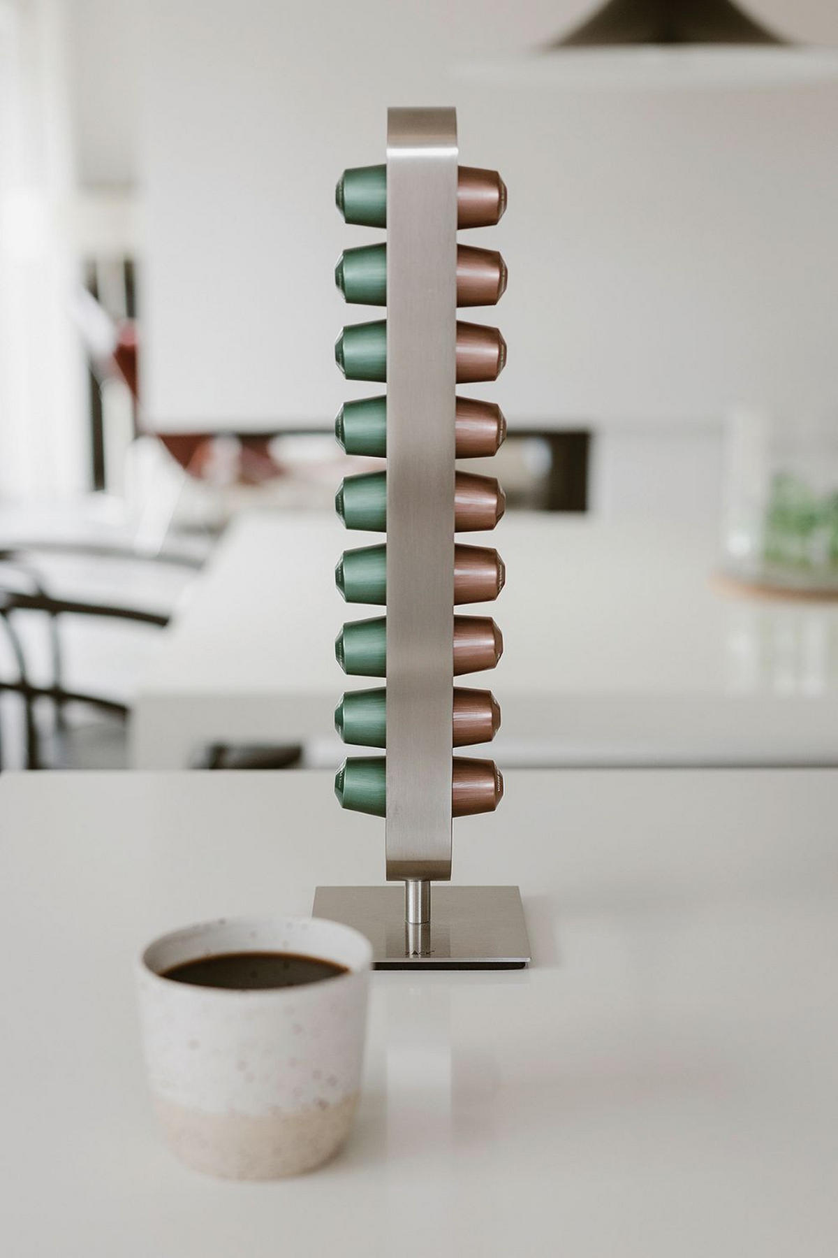 KAFFEEKAPSELHALTER Curo  - Edelstahlfarben, KONVENTIONELL, Kunststoff/Metall (7,5/37/5cm) - Zack