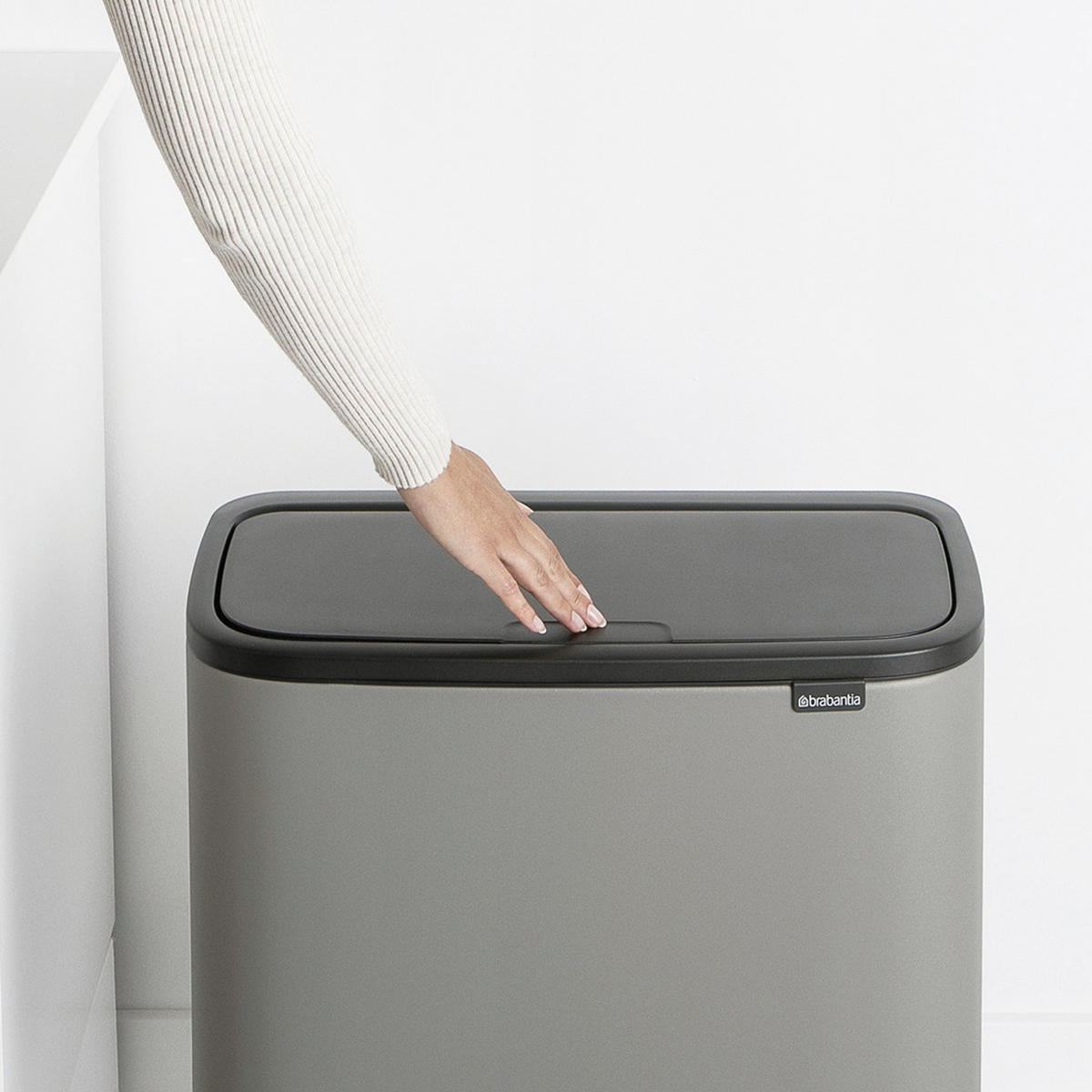 KOŠ ZA SMETI - siva, Basics, umetna masa (54/68/31.5cm) - Brabantia