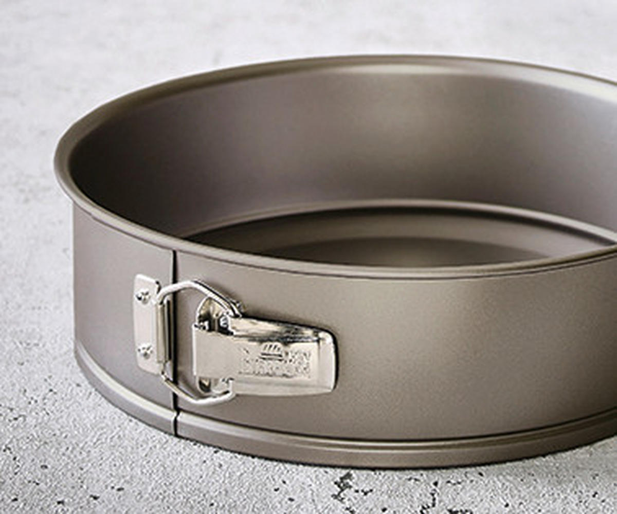 SPRINGFORM - mörkgrå, Basics, metall (28/8,5/28cm) - Birkmann