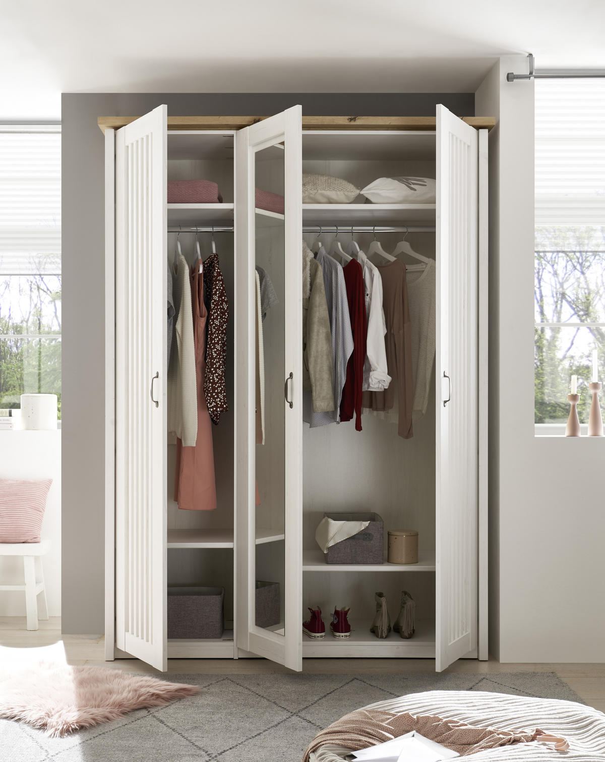 DREHTÜRENSCHRANK in Weiss, Eichefarben  - Weiss/Eichefarben, Lifestyle, Holzwerkstoff/Metall (164/224/60cm) - Landscape