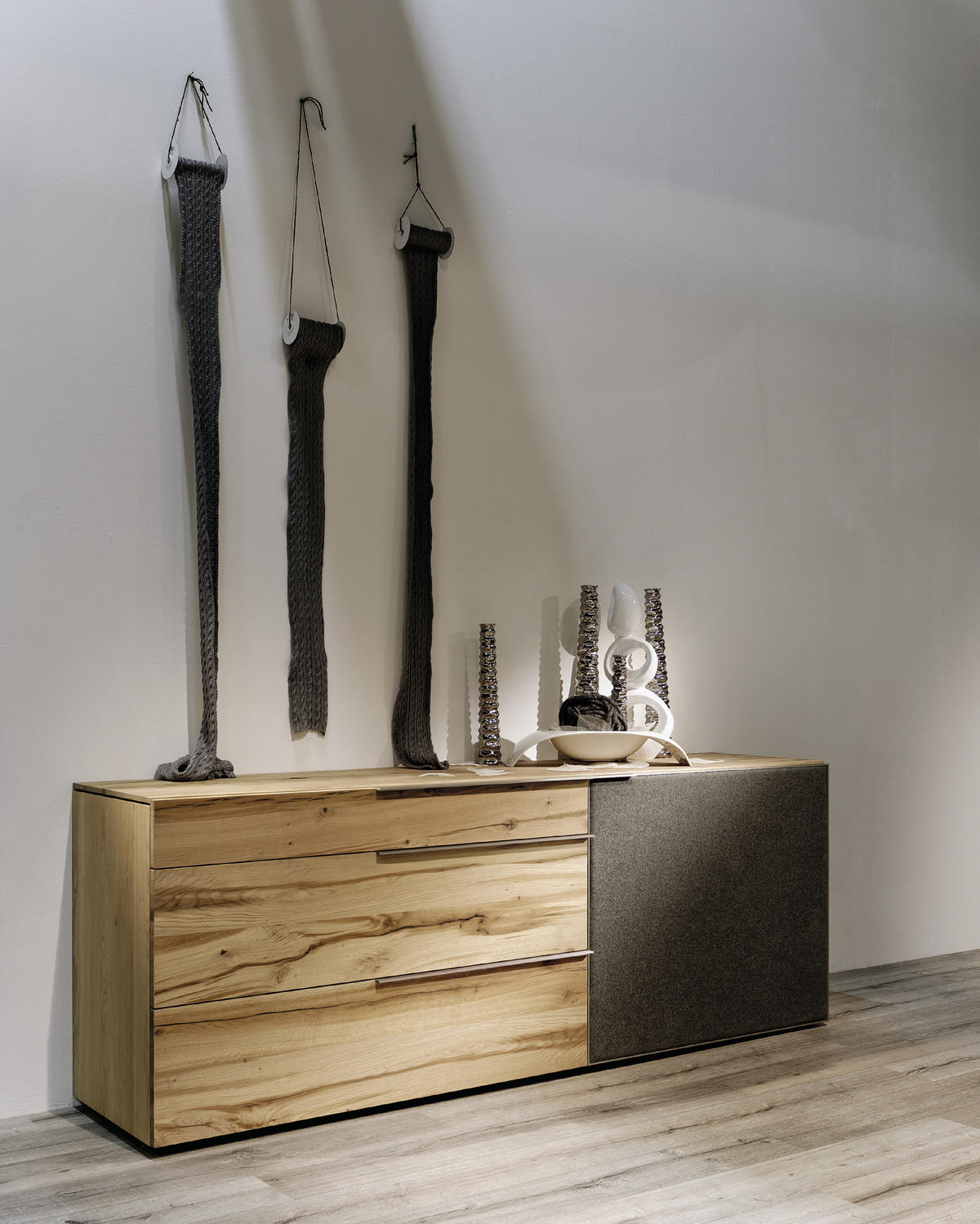 KOMODA   224/82/51,6 cm   antracit, boje hrasta  - srebrne boje/boje hrasta, Natur, staklo/metal (224/82/51,6cm) - Voglauer