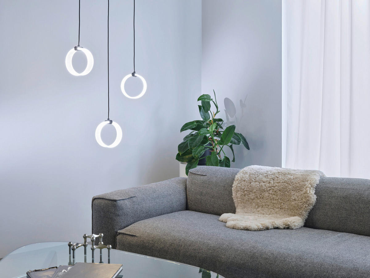 LED-PENDELLEUCHTE 66/5.2/121 cm  - Schwarz, Design, Kunststoff (66/5.2/121cm) - Osram