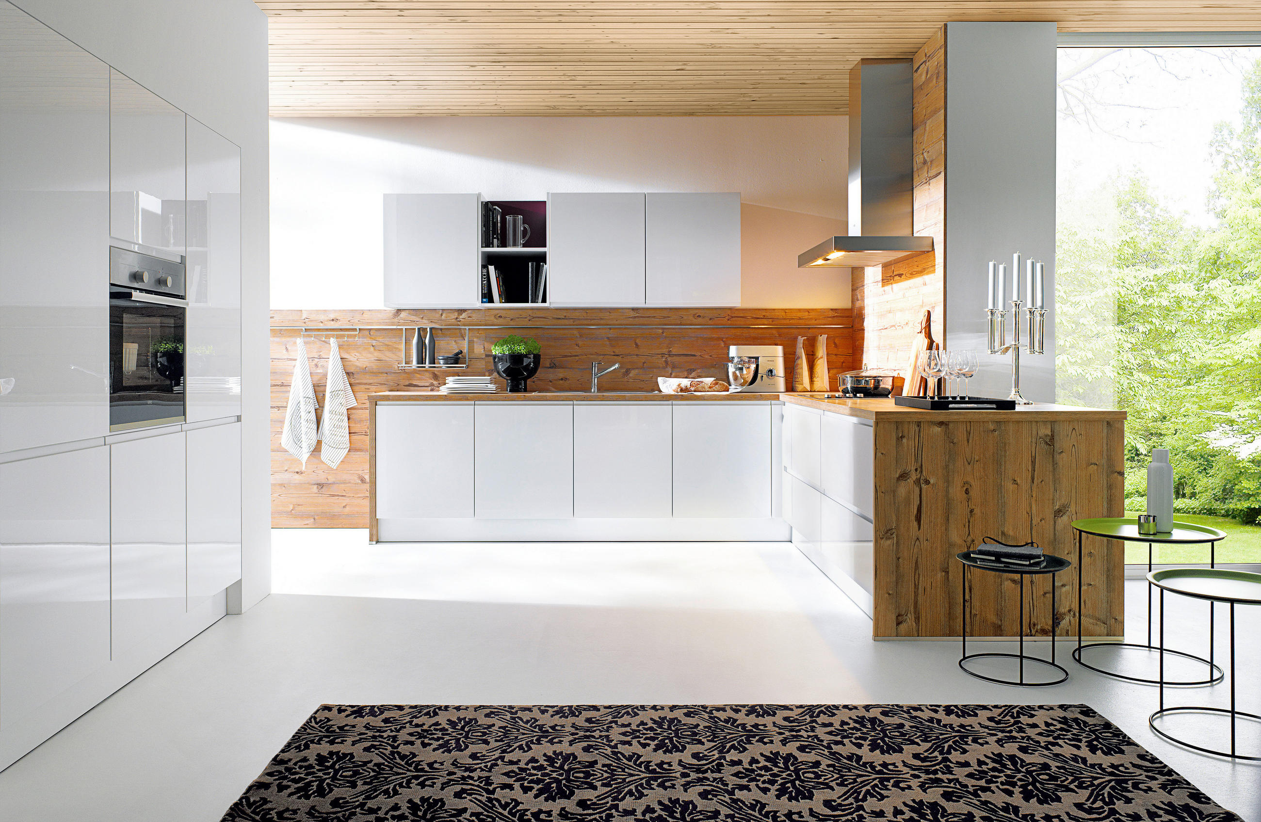 KUCHYŇA NA MIERU ALOA - biela/farba smreka, Design, kompozitné drevo - Novel