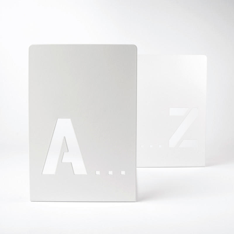 BUCHSTÜTZE Weiss  - Weiss, Basics, Metall (12/18/12cm)