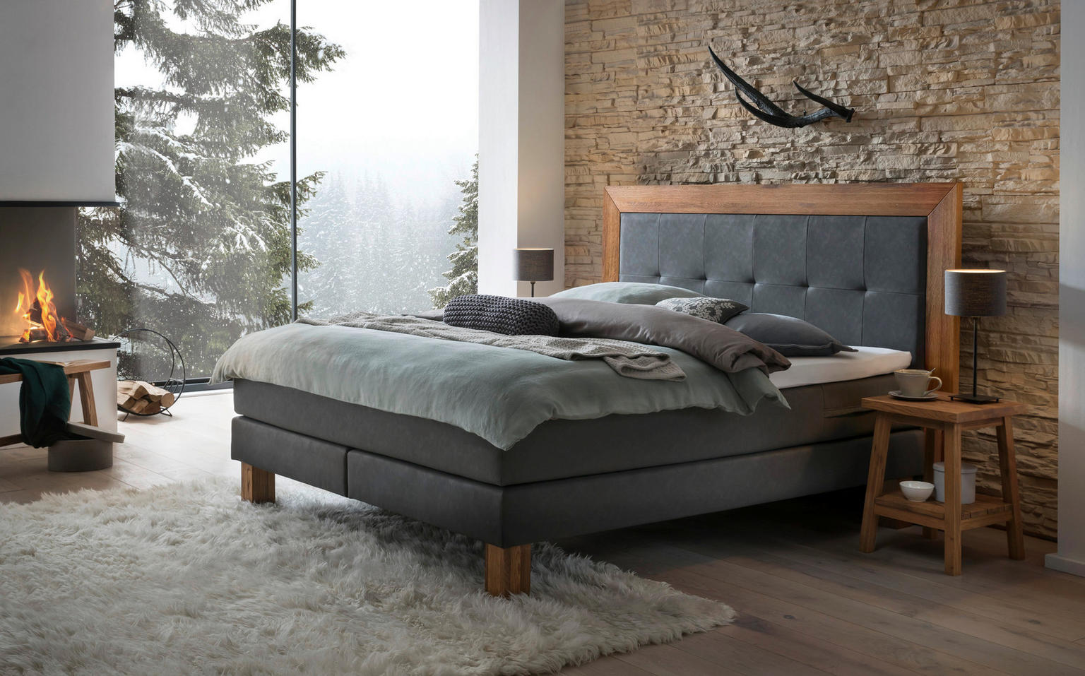 NACHTSCHRANK 40/55/40 cm Wildeiche massiv - Einrichtungsbeispiel