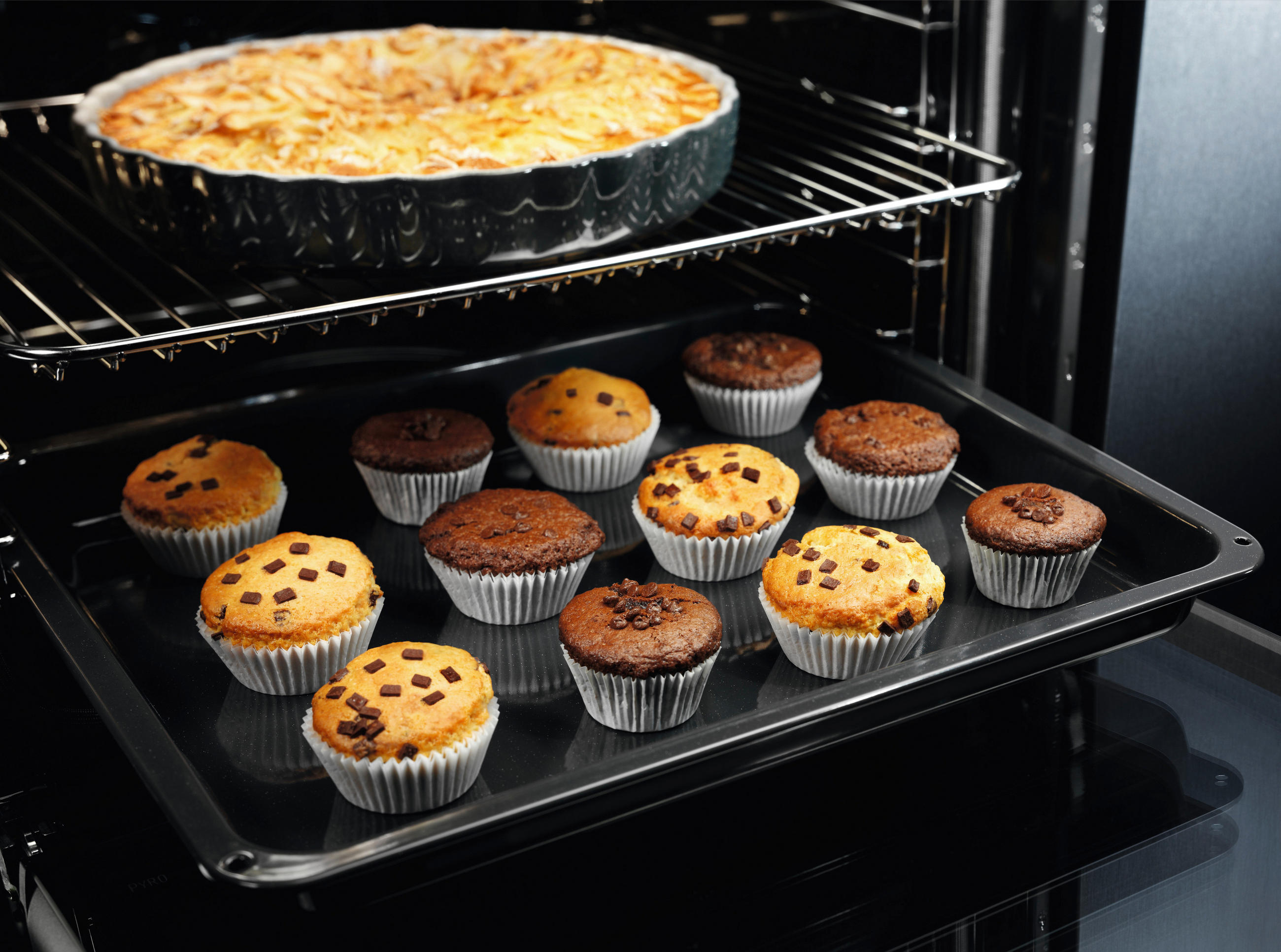 Thumbnail - Electrolux Einbaubackofen Black-Design, Schwarz, Metall, Glas, 59.5x59.4x54.8 cm, Elektronikuhr, Versenkknebel, Backofen...