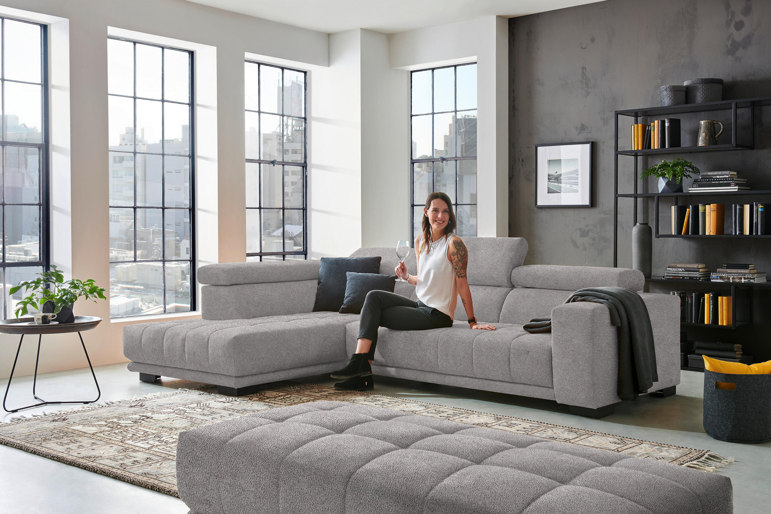 ECKSOFA in Mikrofaser Hellgrau  - Hellgrau/Schwarz, Design, Textil/Metall (207/301cm) - Xora