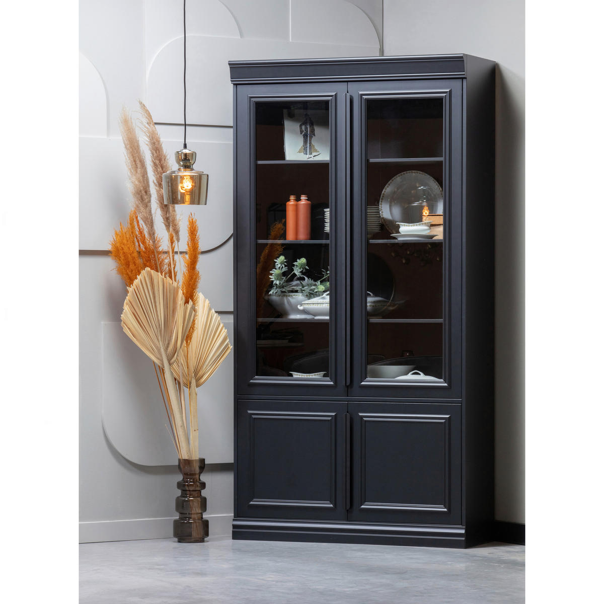 VITRINE  in massiv Kiefer Schwarz  - Schwarz, Design, Glas/Holz (110/215/44cm) - Livetastic