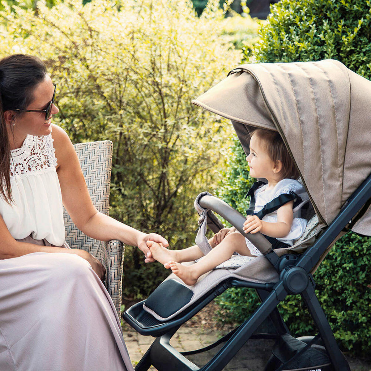 KOMBIKINDERWAGEN  FX4 Swing Set mit Handbremse  Camel-Tabak-Blume ecru  - Creme/Schwarz, Basics, Textil (100/55/130cm) - Gesslein