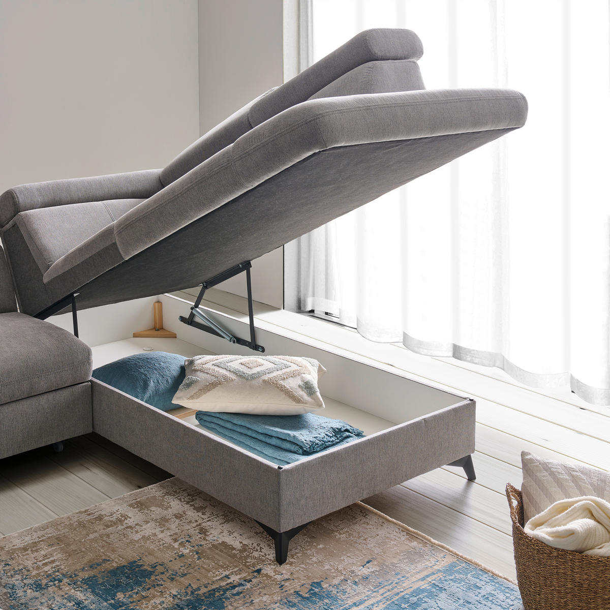 ECKSOFA in Chenille Grau  - Schwarz/Grau, Design, Textil/Metall (260/203cm) - Stylife