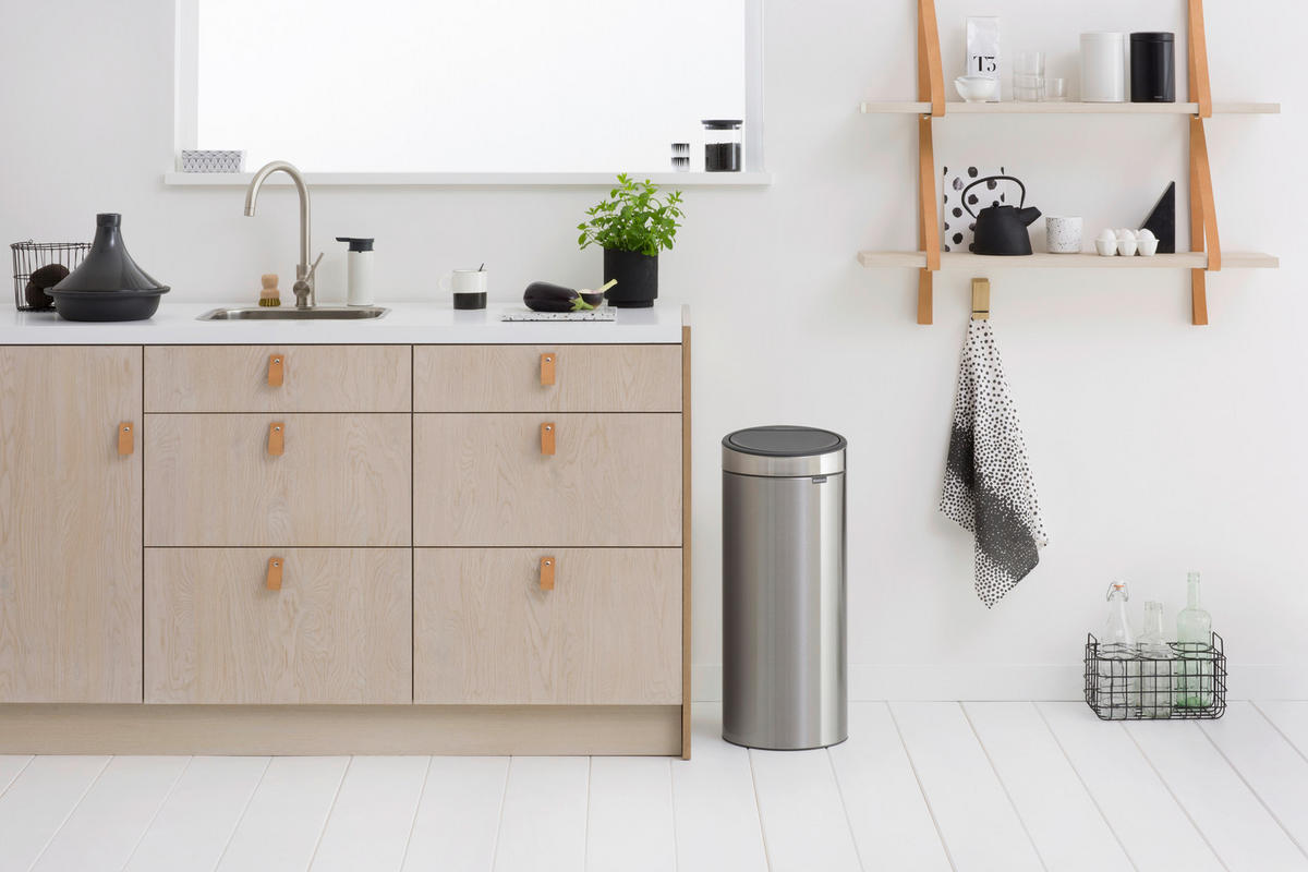 BILLENŐFEDELES SZEMETESVÖDÖR 30 l  - ezüst/fekete, Basics, műanyag/fém (30l) - Brabantia