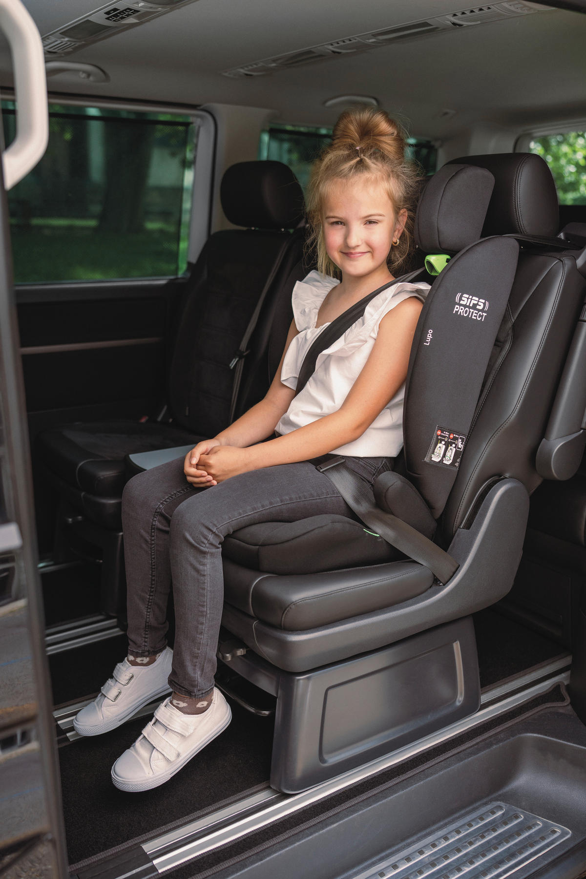 KINDERAUTOSITZ Lupo I-Size Black  - Schwarz, Basics, Kunststoff/Textil (44/62/48cm) - Osann