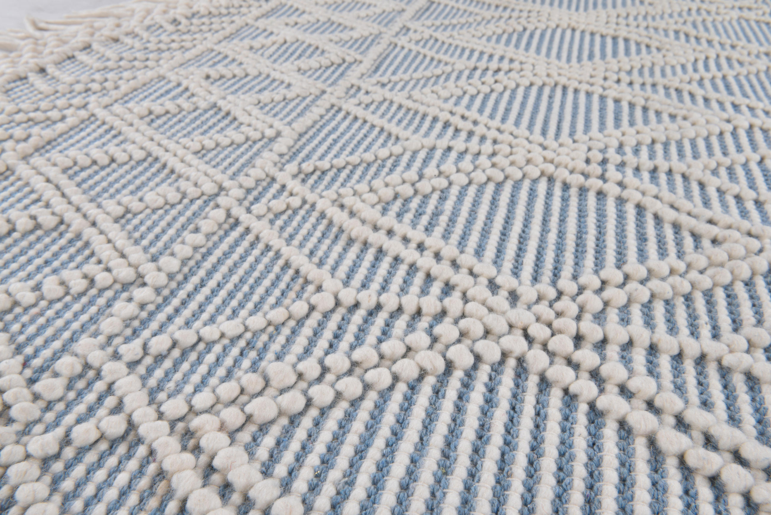 ROČNO TKANA PREPROGA Colored macrame four 140/140 cm tkano krem barve, pastelno modra - pastelno modra/krem barve, Konvencionalno, tekstil (140/140cm) - Tom Tailor