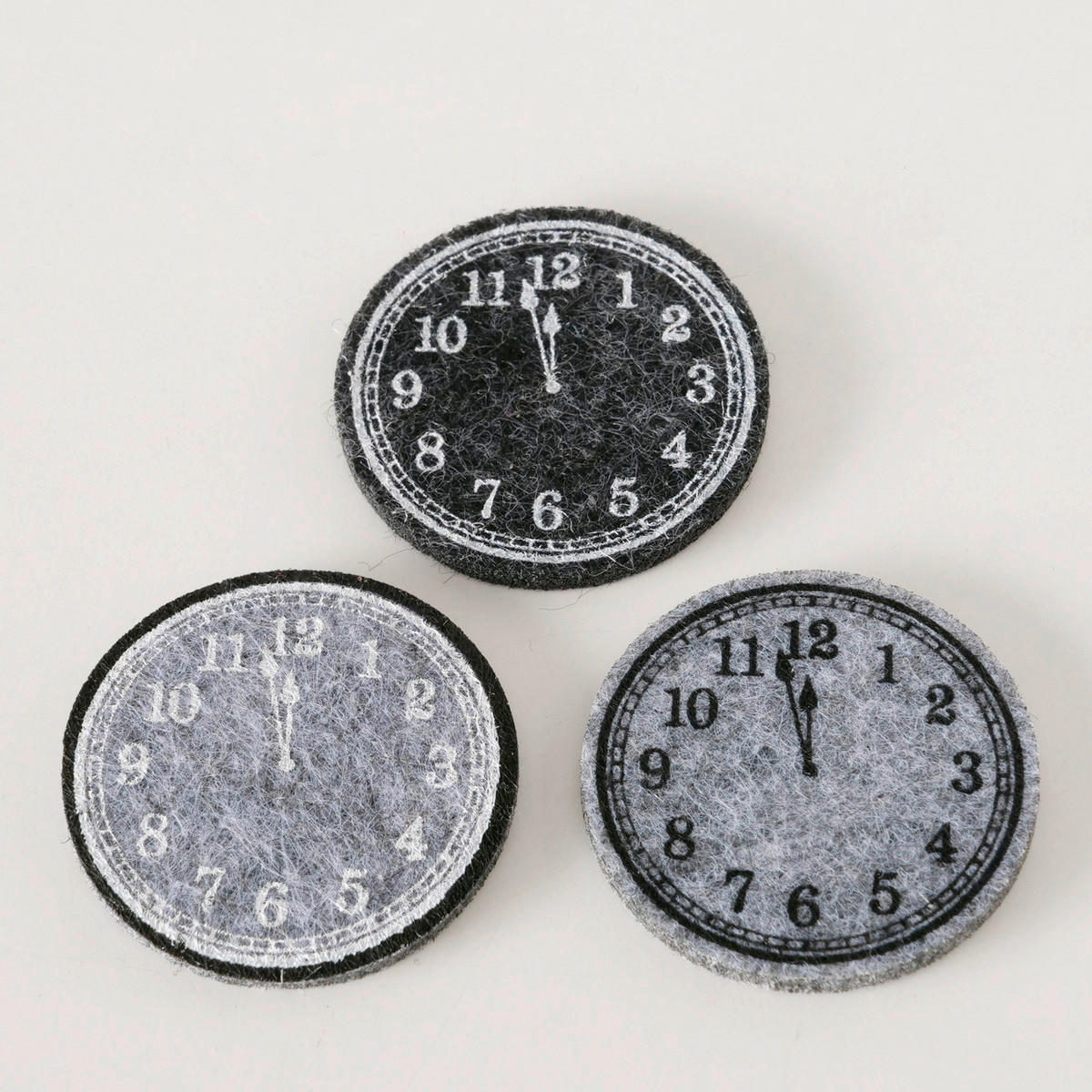 DÉCORATION À ÉPARPILLER - Schwarz/Grau, Basics, Textil (4/4/0,3cm)