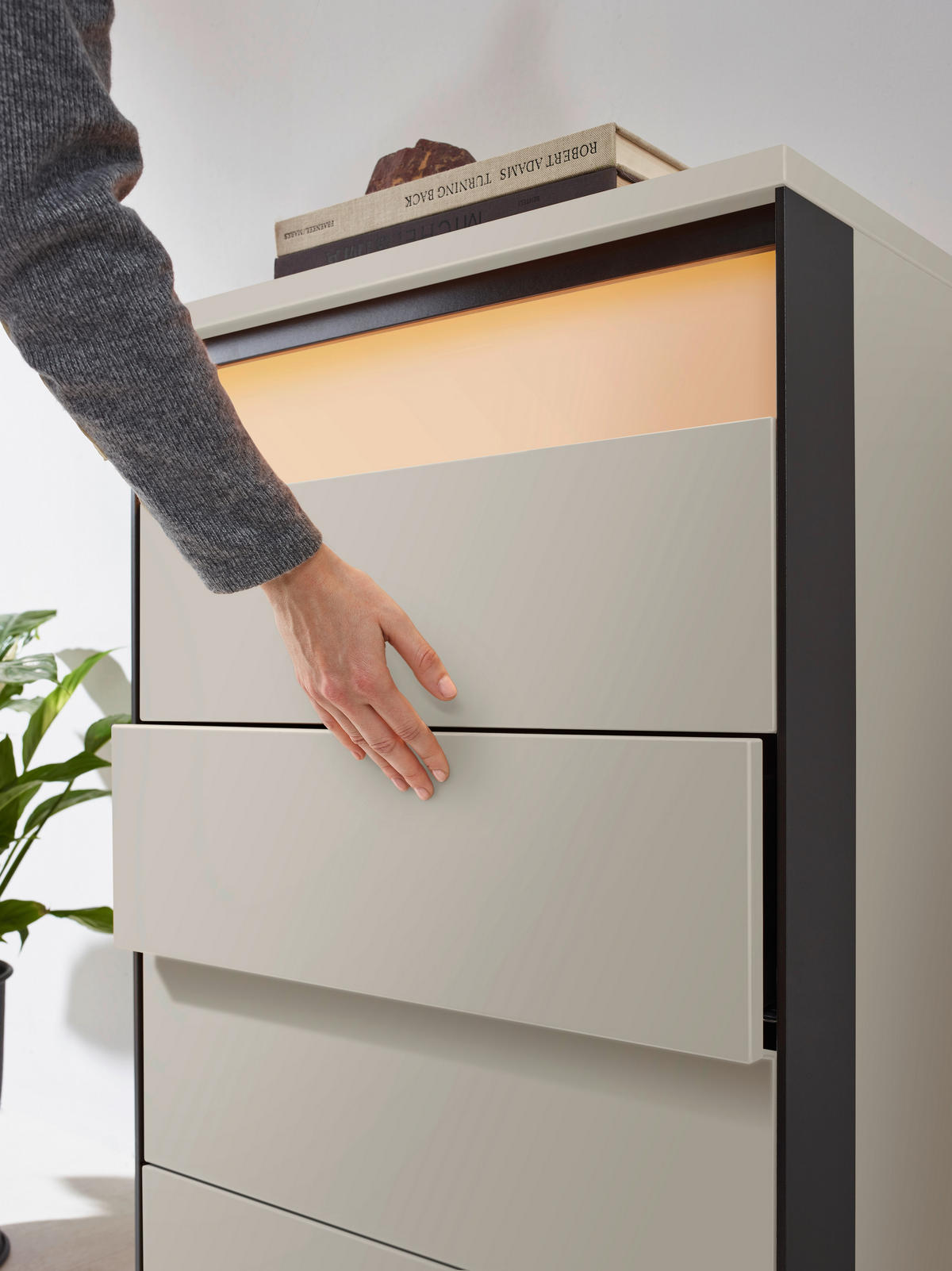 KOMMODE 58/88/38 cm Schwarz, Beige  - Beige/Schwarz, Konventionell, Holzwerkstoff (58/88/38cm) - Voleo