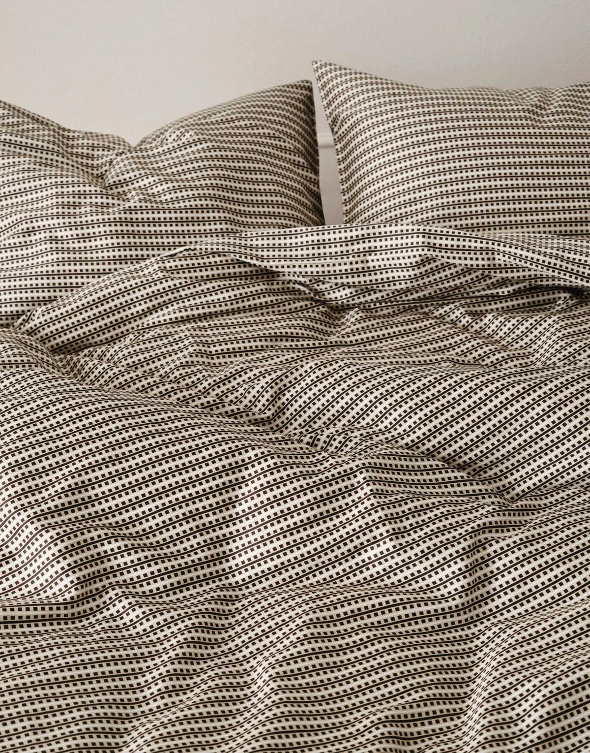 BETTWÄSCHE 2-teilig Jorn Satin 155/220 cm  - Beige/Schwarz, KONVENTIONELL, Textil (155/220cm) - Marc O'Polo