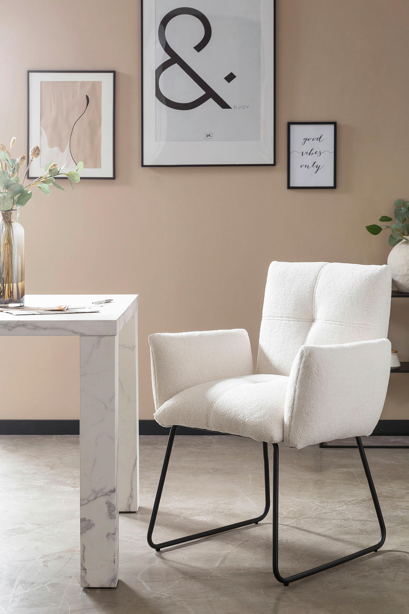 STOLIČKA S PODRÚČKAMI, buklé, biela - čierna/biela, Modern, kov/textil (73,5/87/64,5cm) - Livetastic