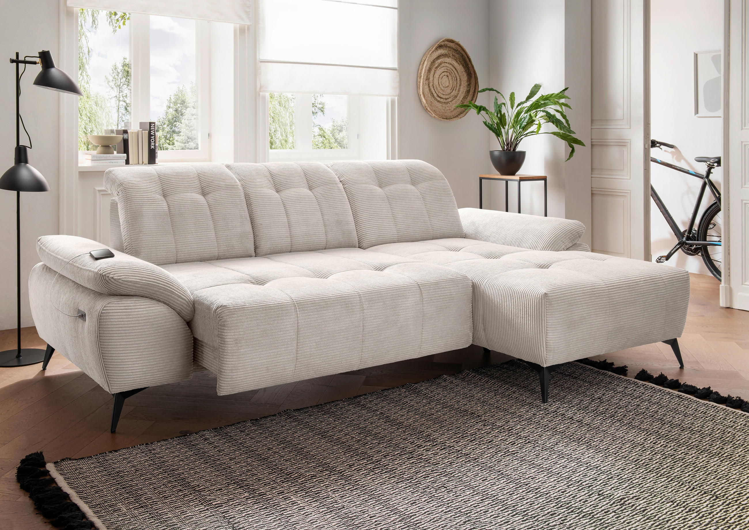 ECKSOFA FIORE in Cord Beige Kopfteilverstellung, Sitzvorzug  280/180 cm  - Beige/Schwarz, MODERN, Textil/Metall (280/180cm) - Livetastic