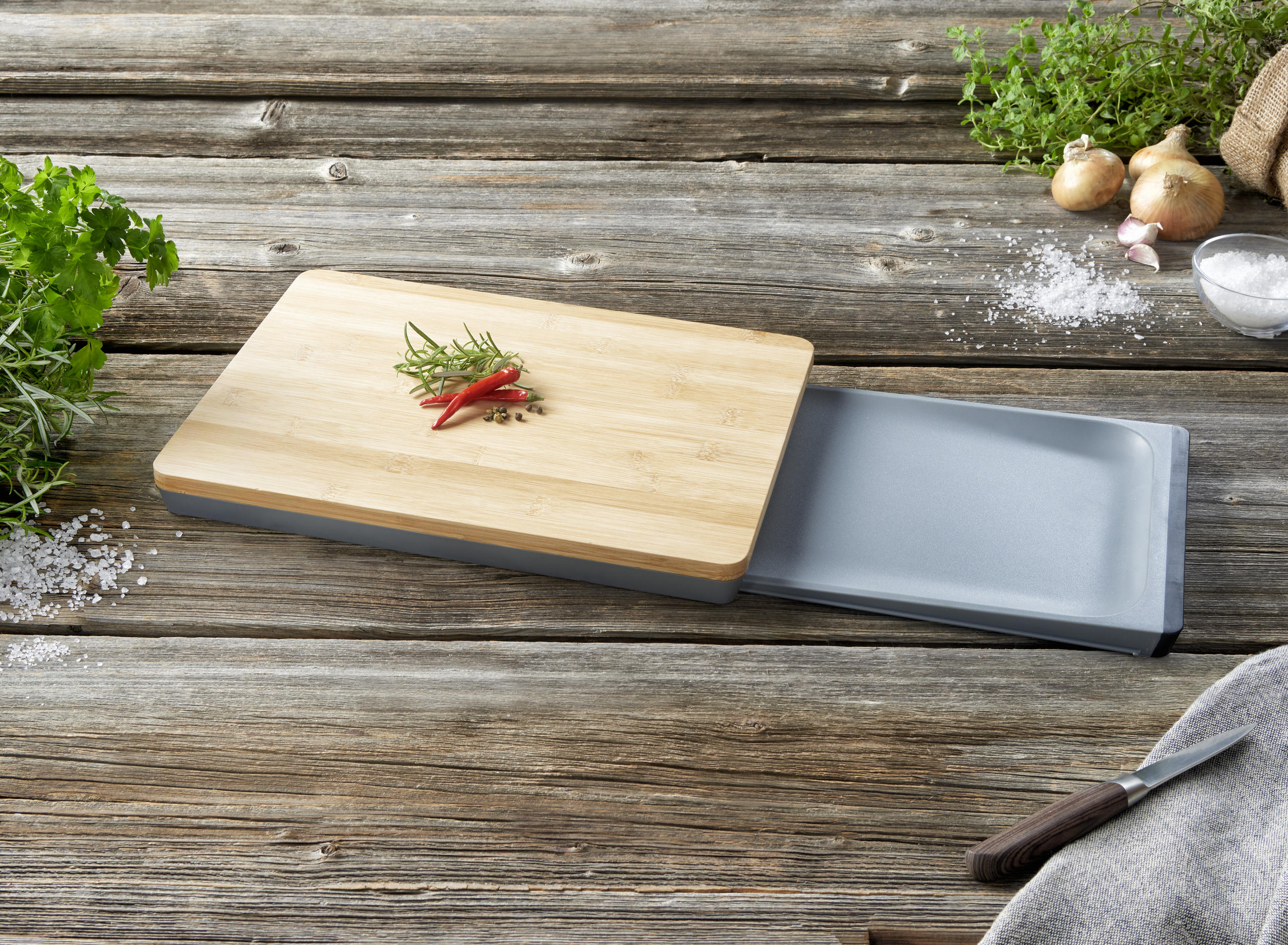 TOCĂTOR - maro/negru, Basics, plastic/lemn (37/27,5/3,3cm) - Homeware Profession.
