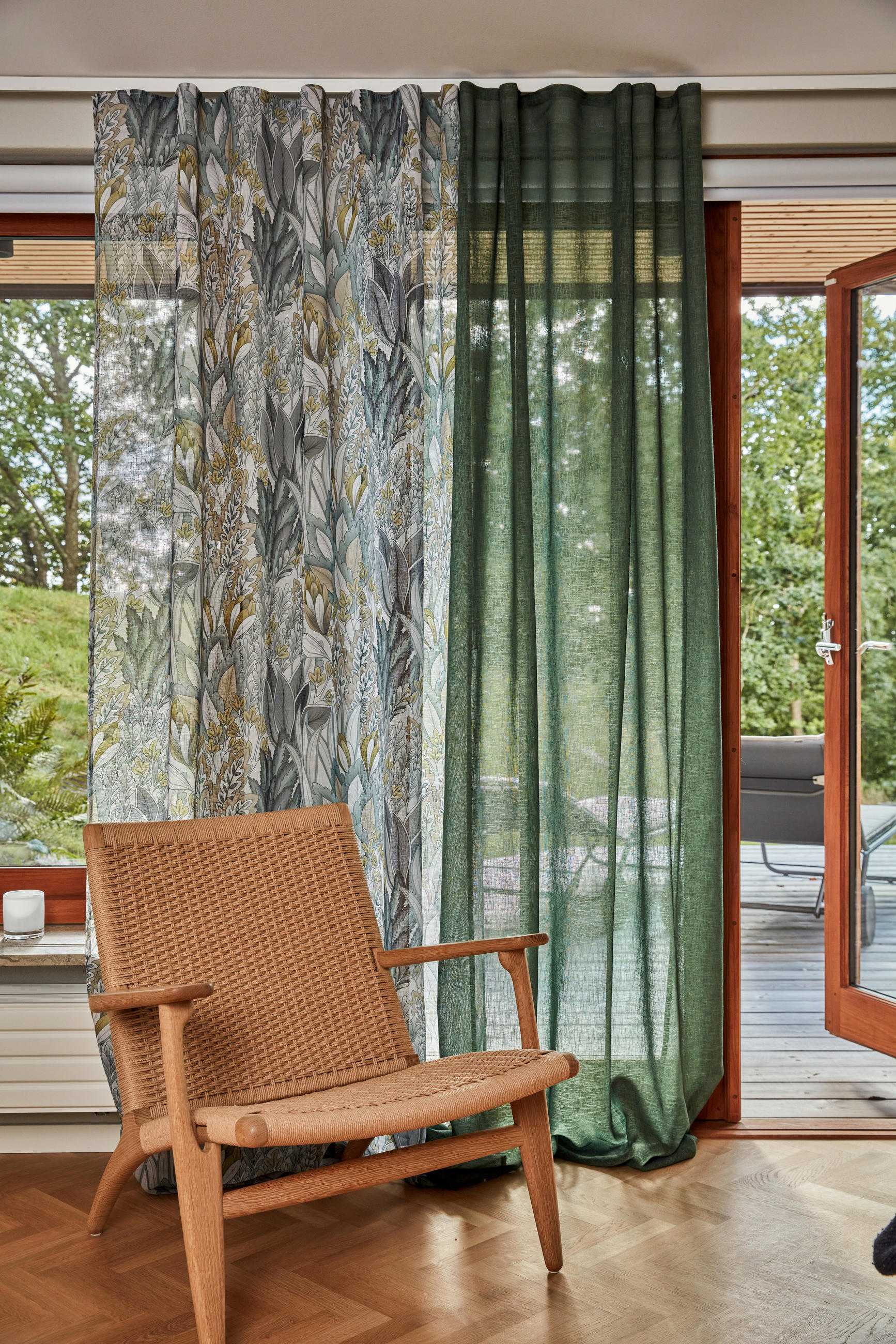 HOTELLGARDIN  transparent  130/250 cm   - skogsgrön, Basics, textil (130/250cm)