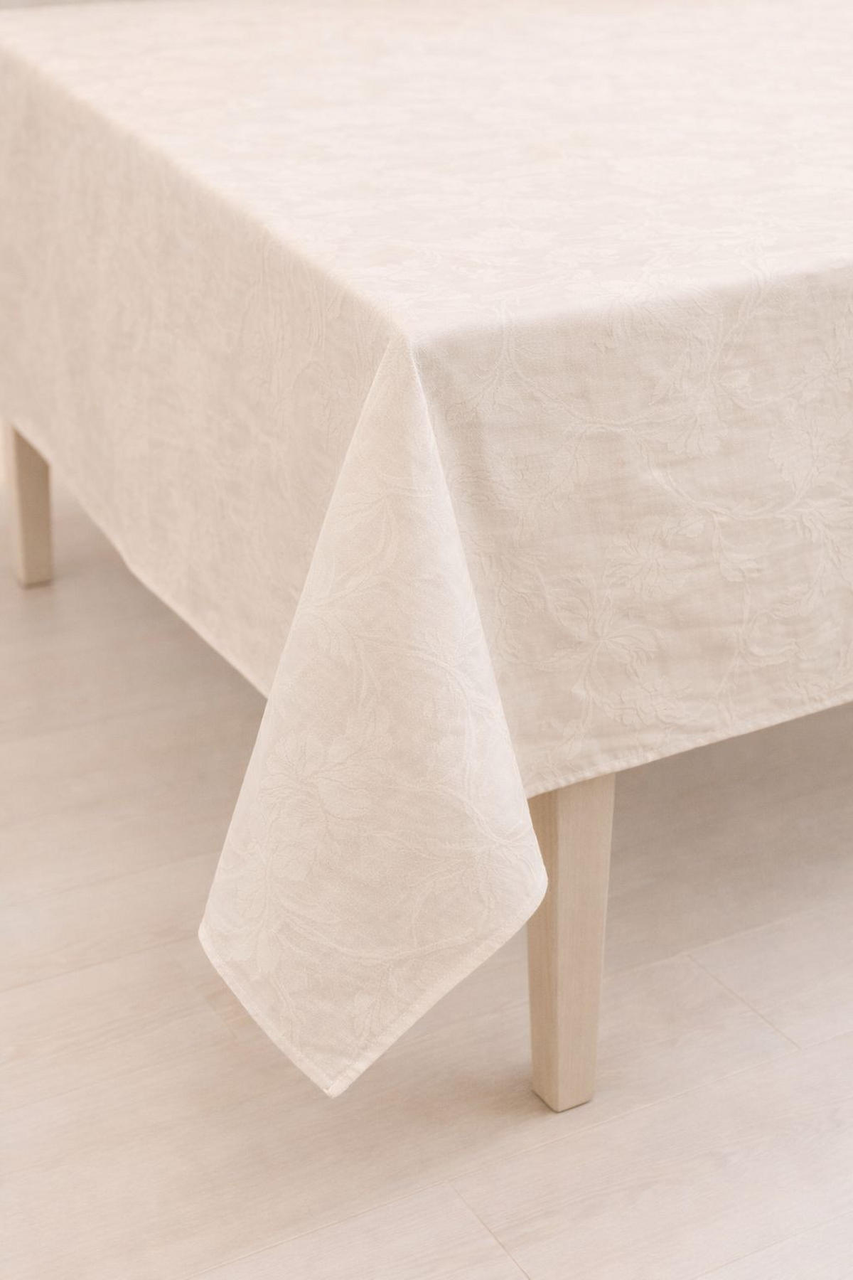 STOLNJAK 140/180 cm   LEANDRA  - bela, Osnovno, tekstil (140/180cm) - Novel