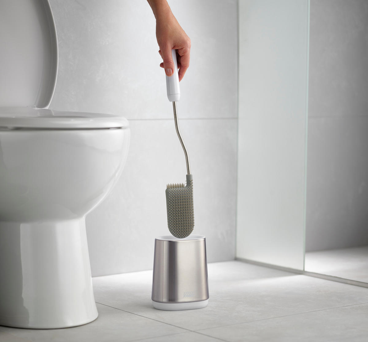 TOALETNA ČETKA    FLEX LIFE  - bijela, Konvencionalno, plastika (12,5/42,5/8,9cm) - Joseph Joseph