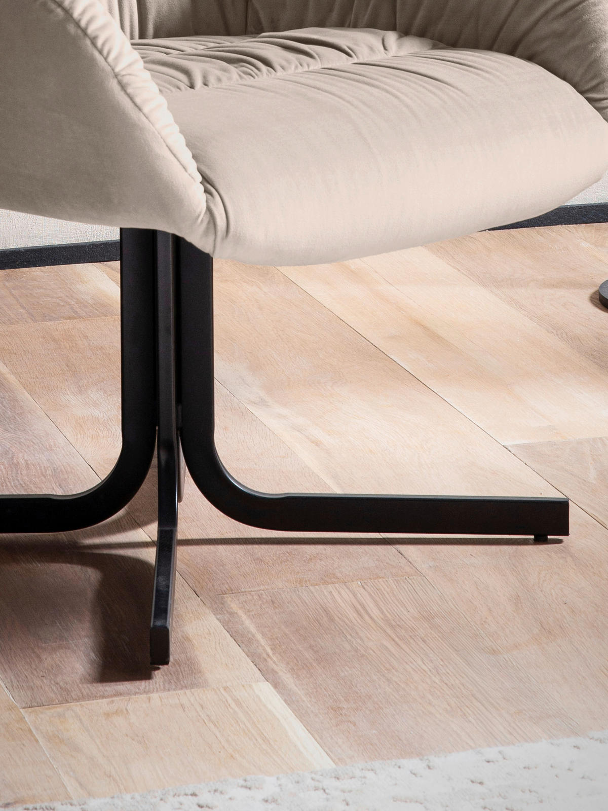SESSEL in Samt Beige  - Beige/Schwarz, Design, Textil/Metall (64/74/68cm) - Livetastic