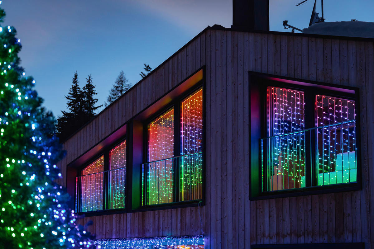 LED-DEKOLEUCHTE Twinkly 210 cm   - Blau/Rot, Basics, Kunststoff (210cm)