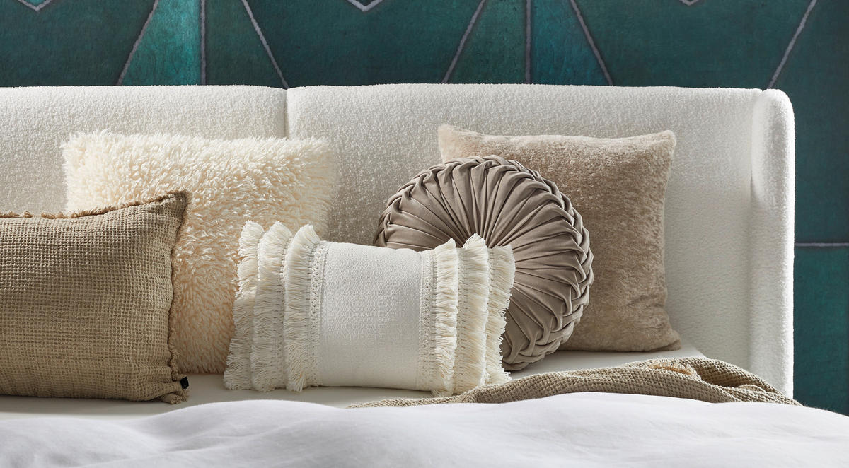 Polsterbett inkl. Matratze 180/200 cm  in Weiss  - Weiss/Creme, Modern, Textil/Metall (180/200cm) - Livetastic