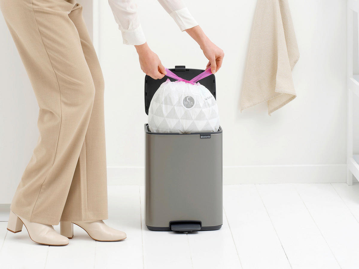 KOŠ S NOŽNOM PAPUČICOM  12 l  Bo  - platinaste boje/antracit, Design, metal/plastika (29/36,5/25,5cm) - Brabantia