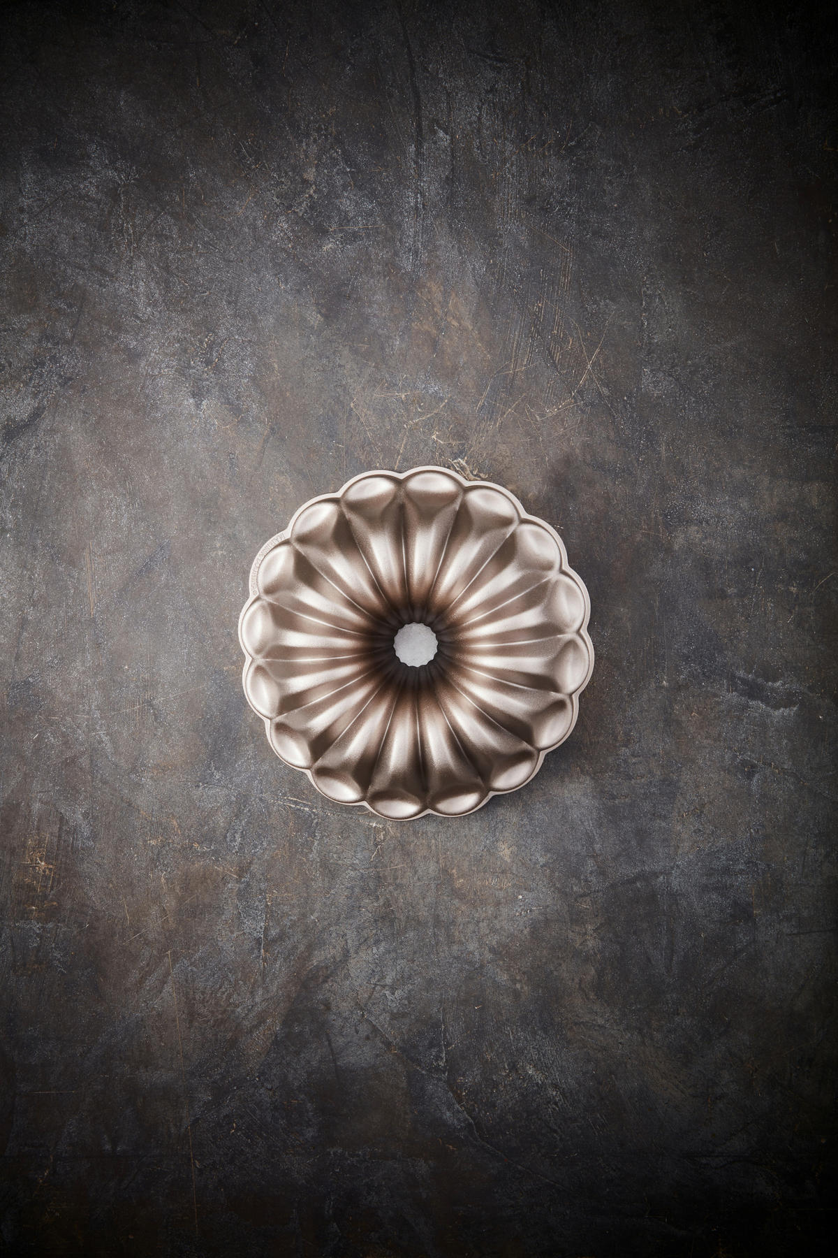 GUGELHUPFFORM  - Silberfarben, Trend, Metall (23,5/10,5cm) - Birkmann