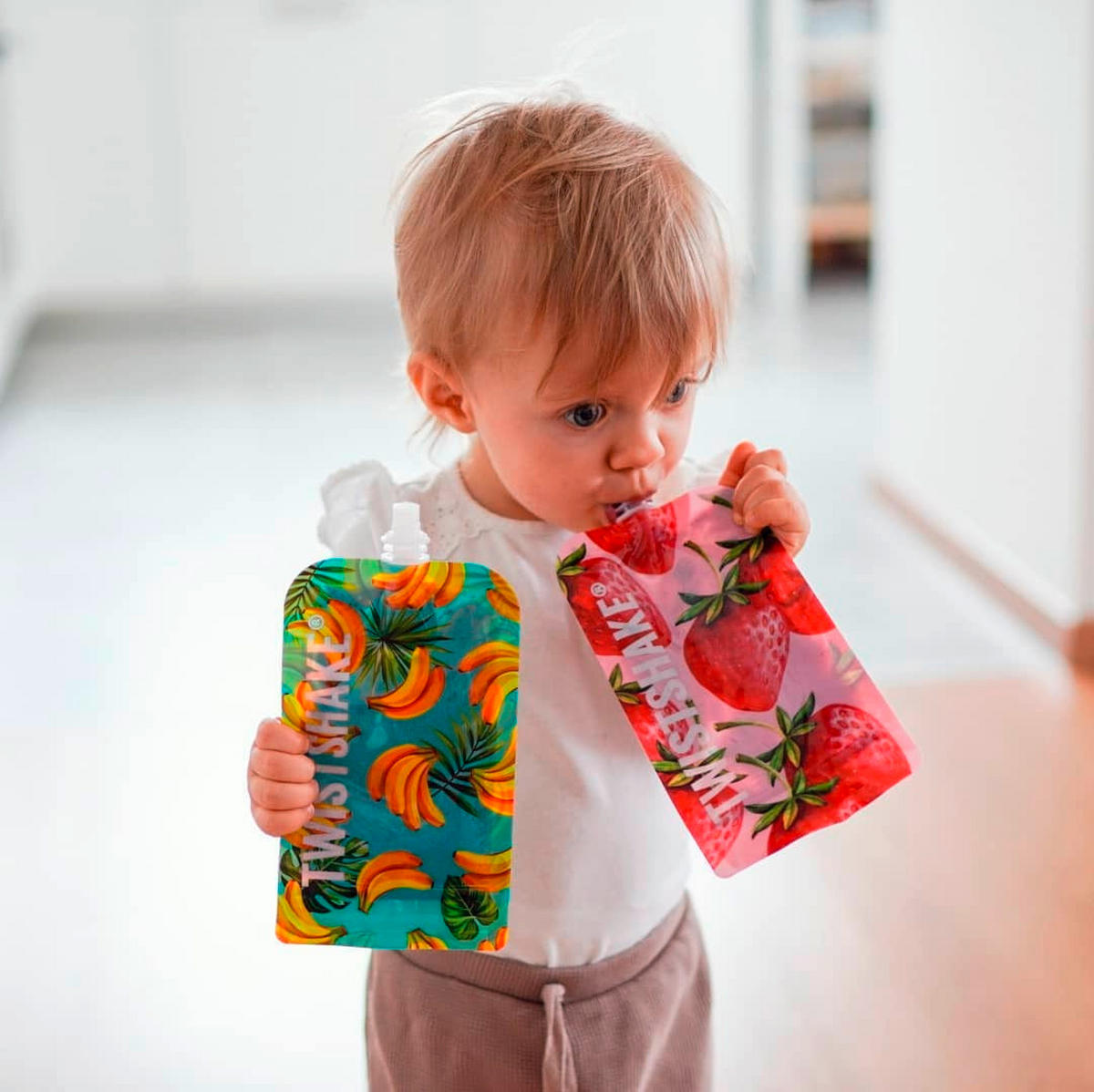 FRUCHTSAUGER  - Türkis/Pink, Basics, Kunststoff (9,6/18,5/4,2cm)