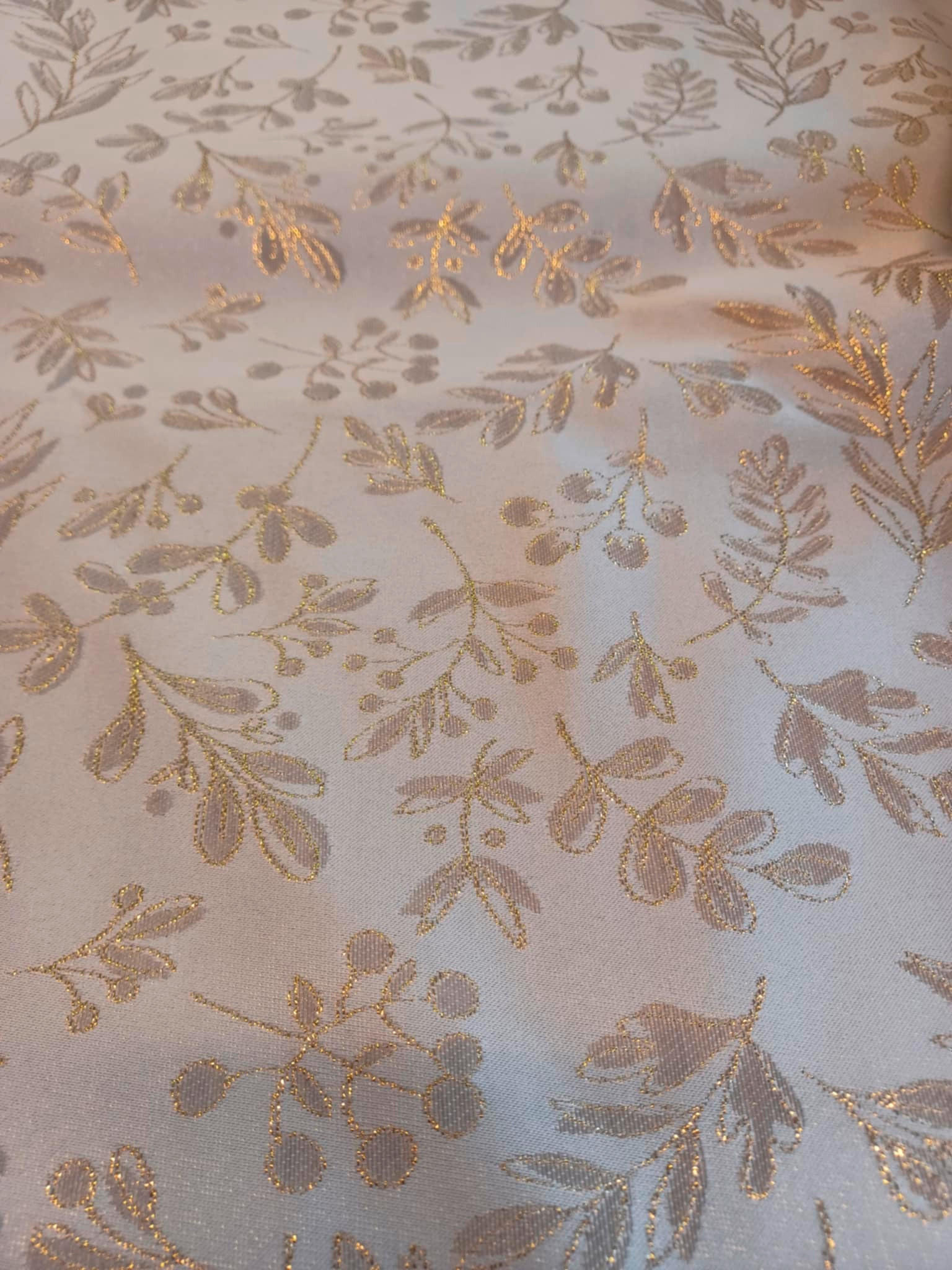 ASZTALTERÍTŐ   - arany, Basics, textil (140/220cm)