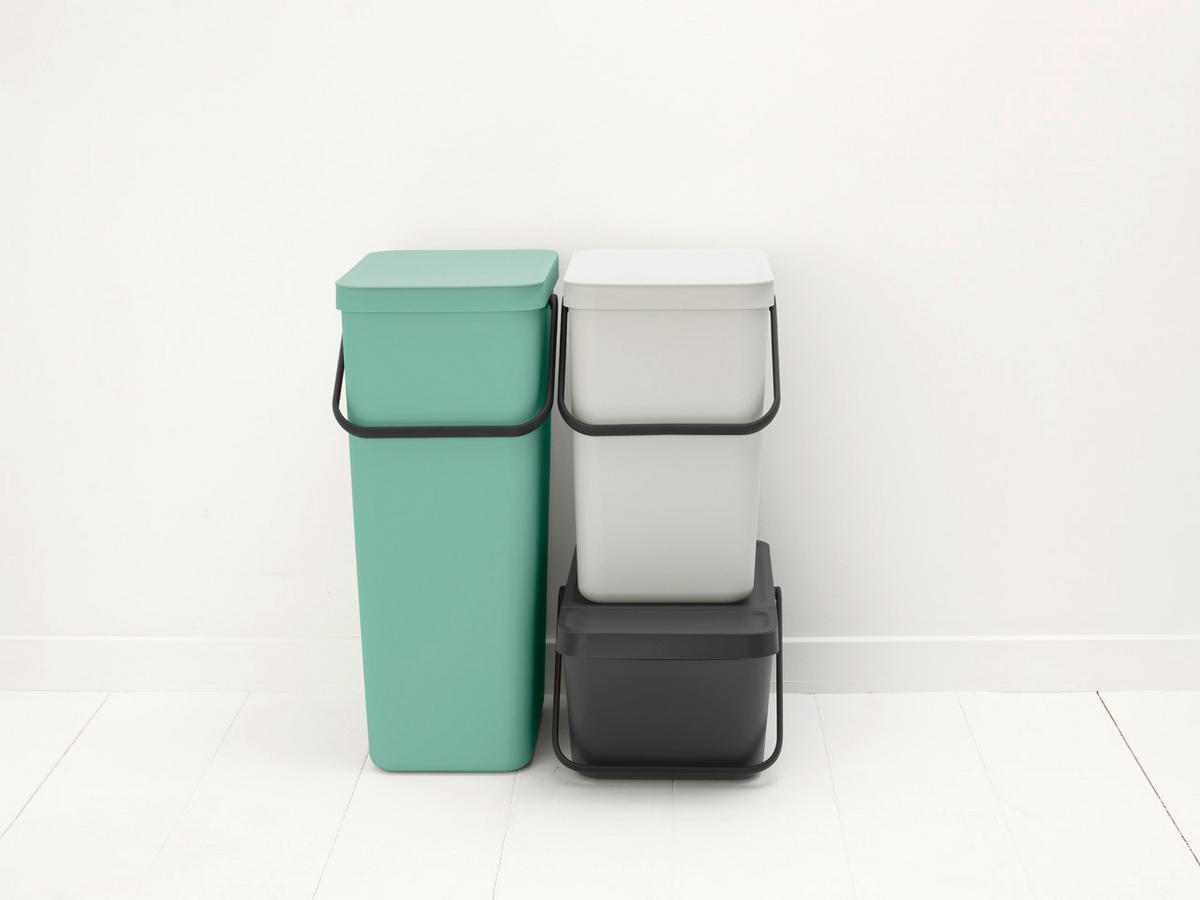 KOŠ ZA SMETI - Basics (28/22.5/45cm) - Brabantia