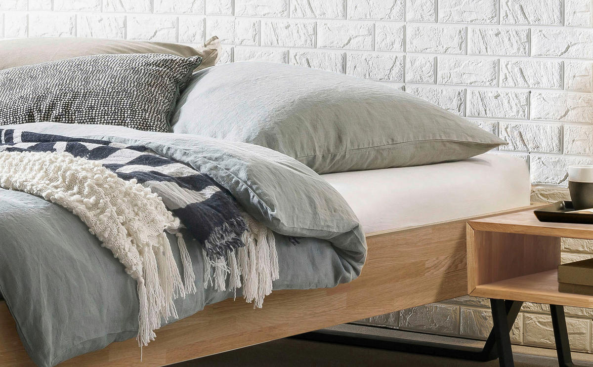 BETT 140/200 cm,  in Schwarz, Eichefarben  - Eichefarben/Schwarz, KONVENTIONELL, Holz/Metall (140/200cm) - Hasena