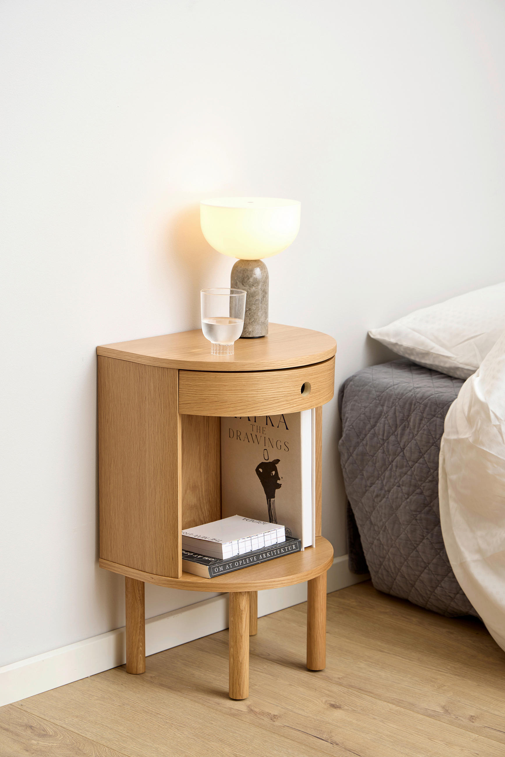 NACHTKÄSTCHEN in furniert Eichefarben  - Eichefarben, MODERN, Holzwerkstoff (40/60/31,5cm) - MID.YOU